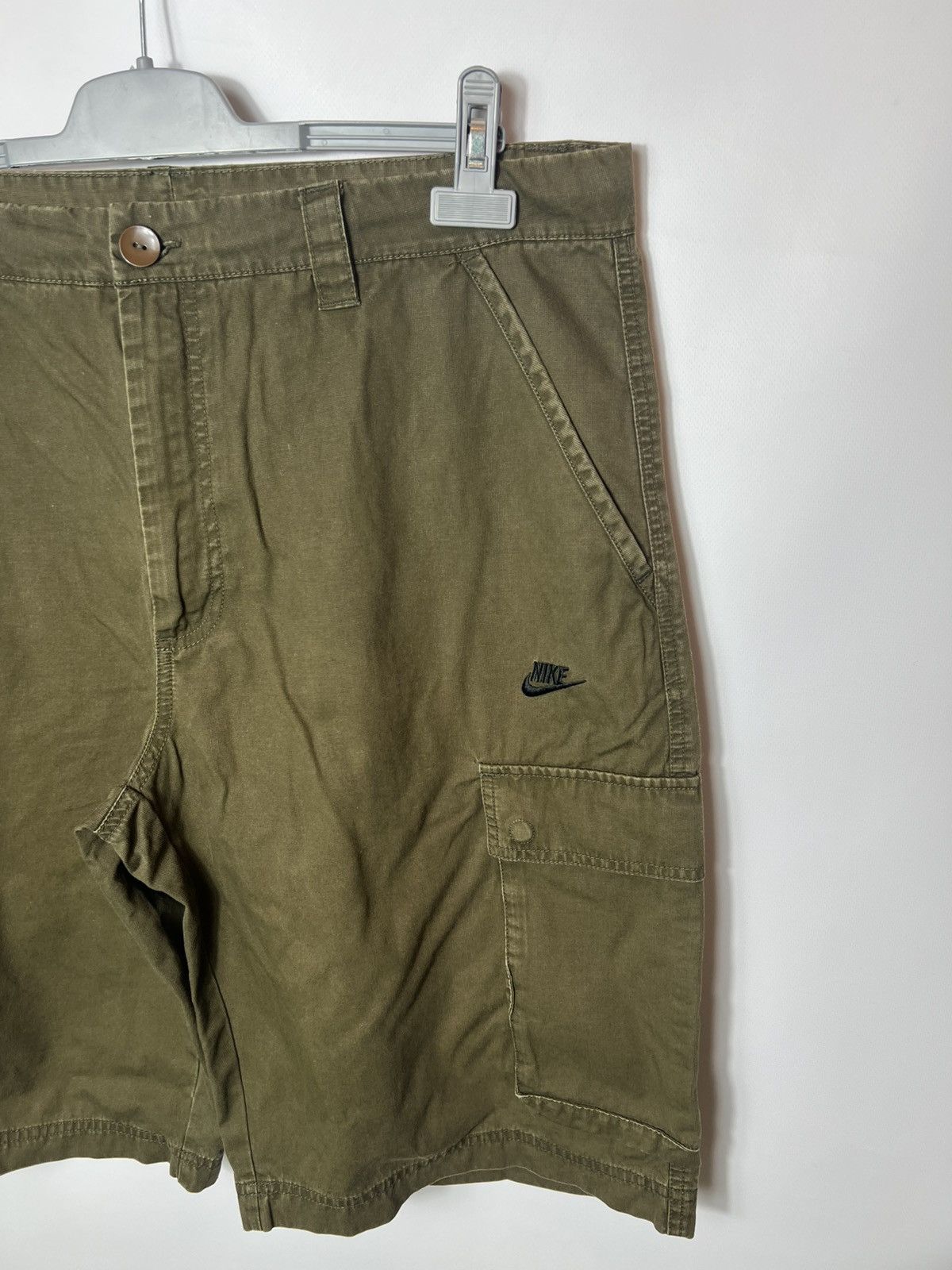 Nike Nike vintage cargo shorts casual streetwear hype y2k Sz XL Size US 36 / EU 52 - 2 Thumbnail