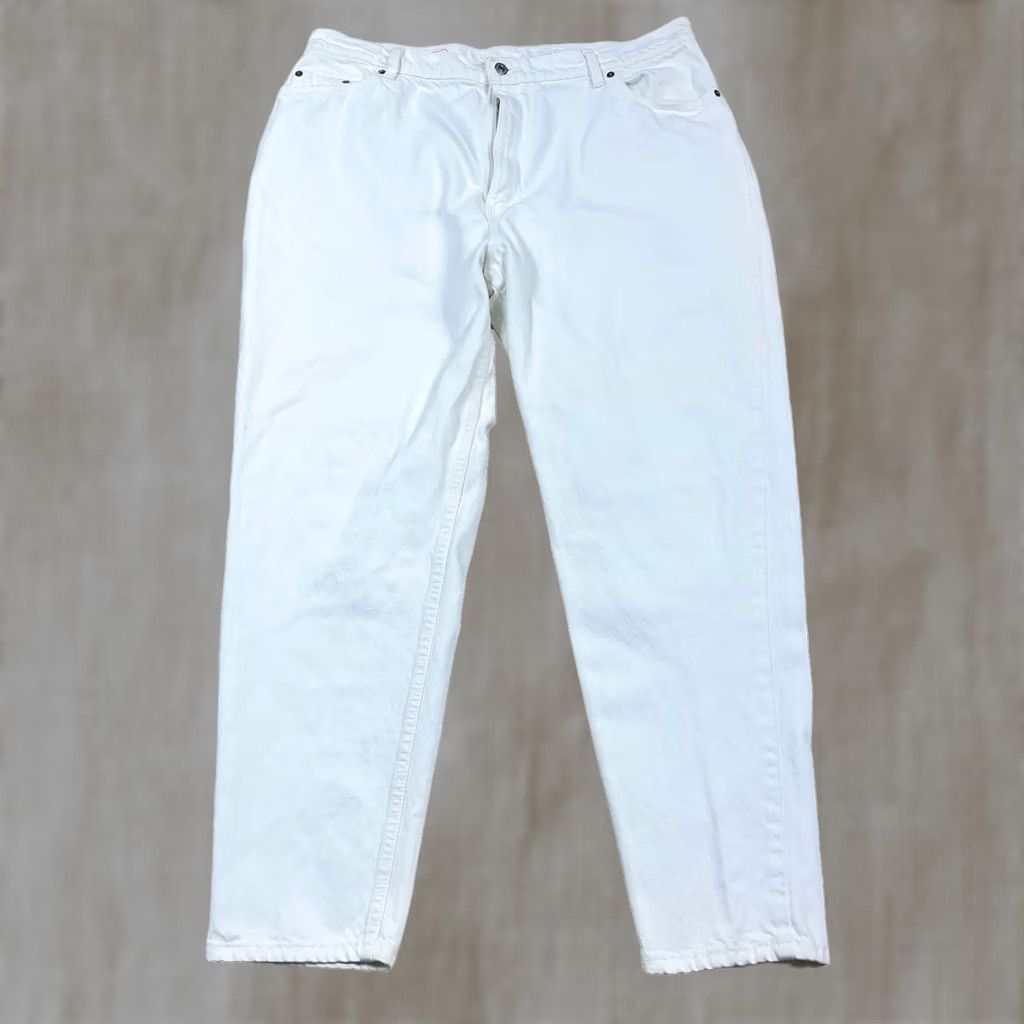 Levi's VINTAGE Levi's 550 Jeans Women 22W Relaxed Tapered 38x29 White Denim Baggy 80s 90s USA Mens Girls Womens Size 40" / US 18 - 1 Thumbnail