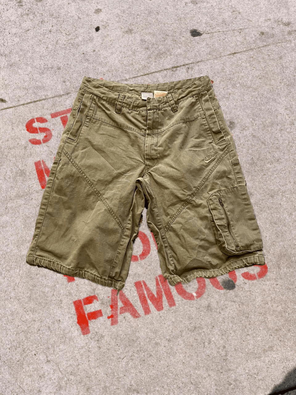 Nike Nike Shorts Size US 30 / EU 46 - 1 Thumbnail