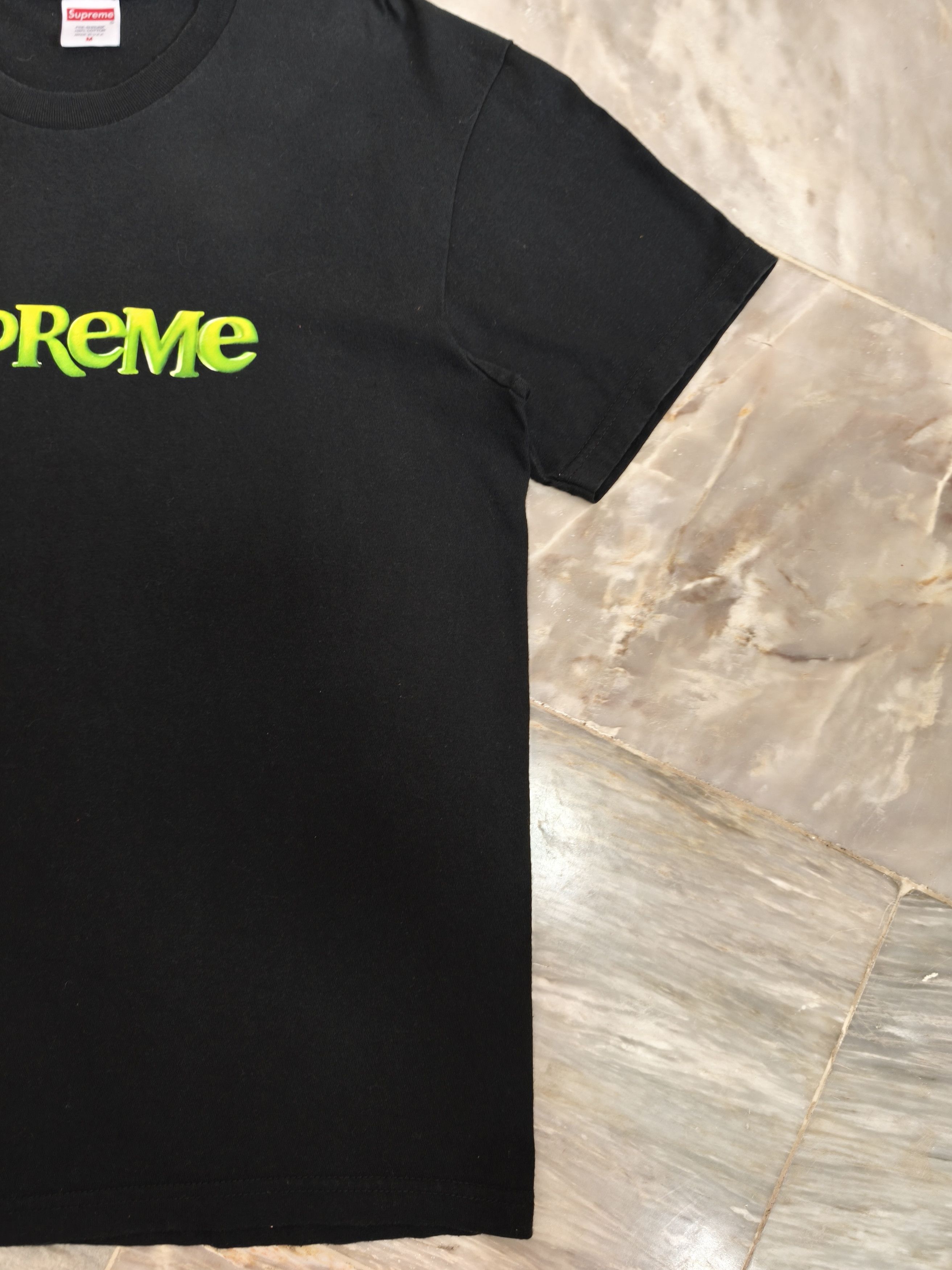 Disney × Supreme Supreme Shrek Logo Shirt Size US M / EU 48-50 / 2 - 3 Thumbnail