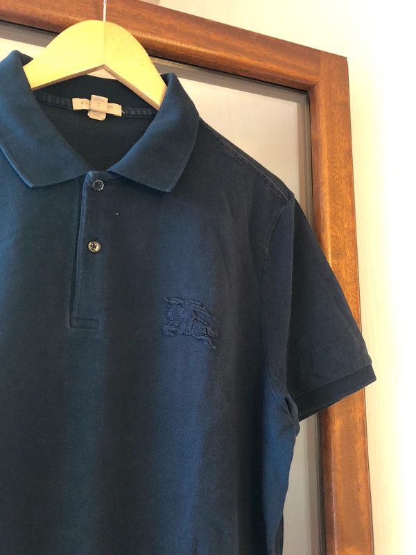 Burberry Burberry Heart Logo Polo Embroidered Navy Size US XL / EU 56 / 4 - 2 Thumbnail