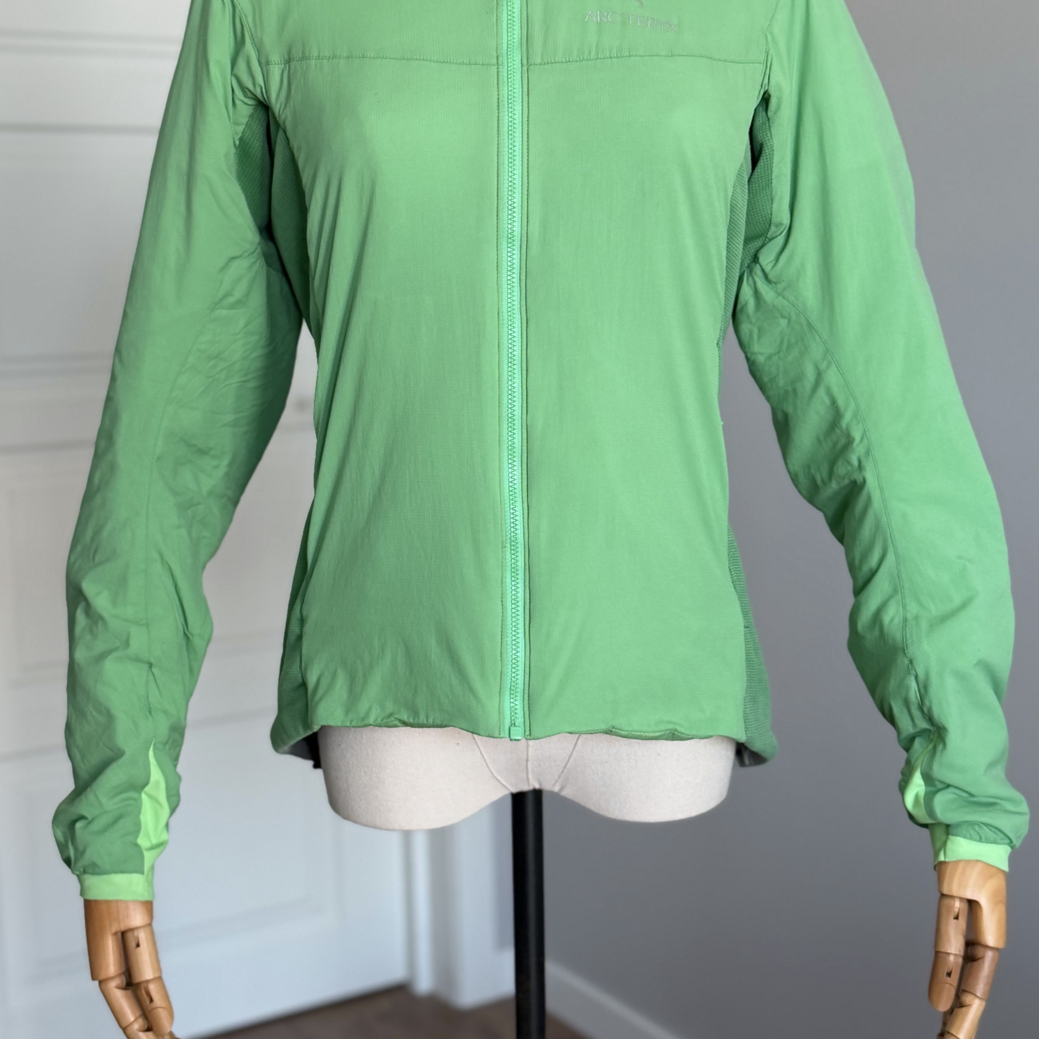 ARC'TERYX Atom LT Hoody Hooded Jacket SizeS Outdoor Trekking