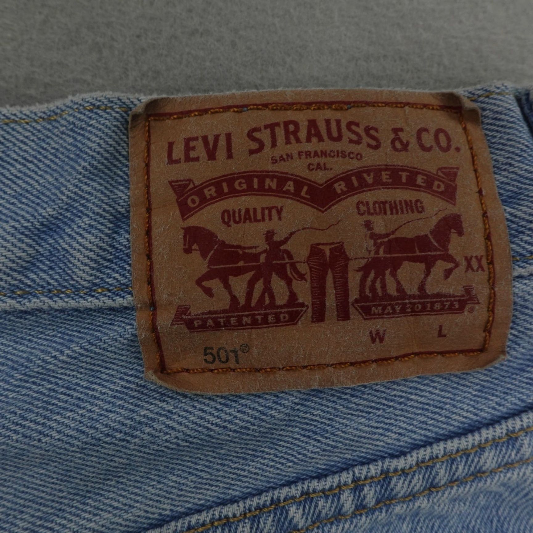 Levi's VINTAGE Levi's Shorts Womens 33 Denim Cutoff High Rise 501 Jean Style Raw Hem Blue Summer Festival Women Size 24" / US 00 / IT 34 - 5 Thumbnail