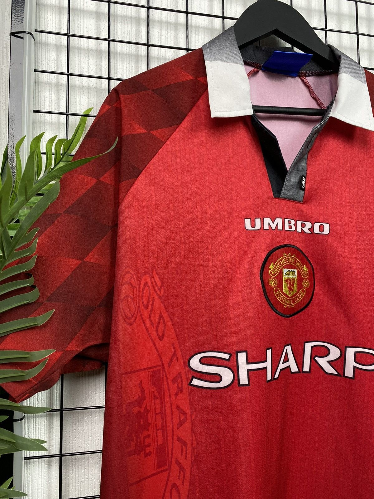 Umbro × Vintage Vintage Umbro Manchester United 1996-98 Soccer Jersey Sharp Size US XL / EU 56 / 4 - 2 Thumbnail