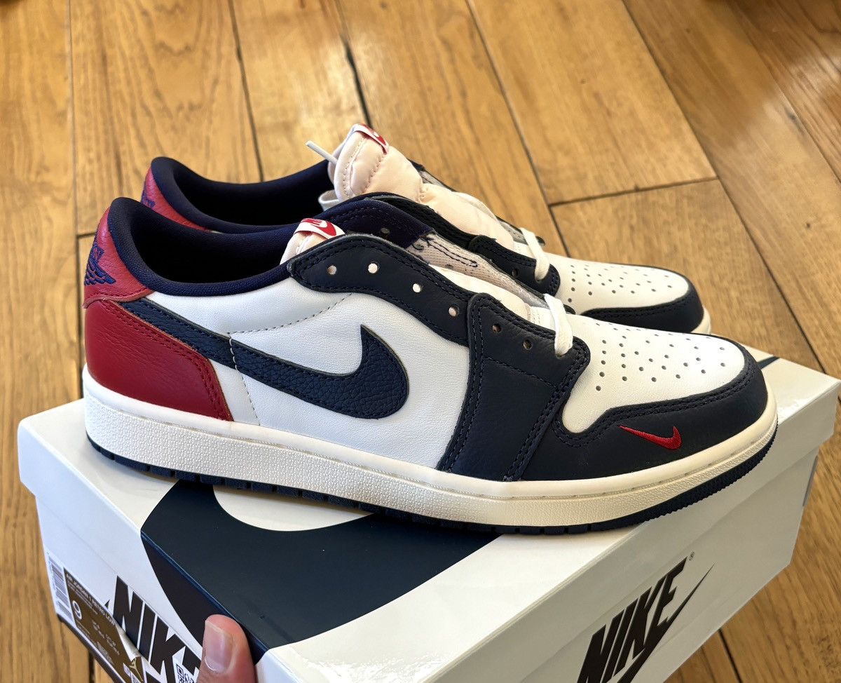 Jordan Brand × Nike Jordan 1 Low OG Howard University Size US 9 / EU 42 - 2 Thumbnail