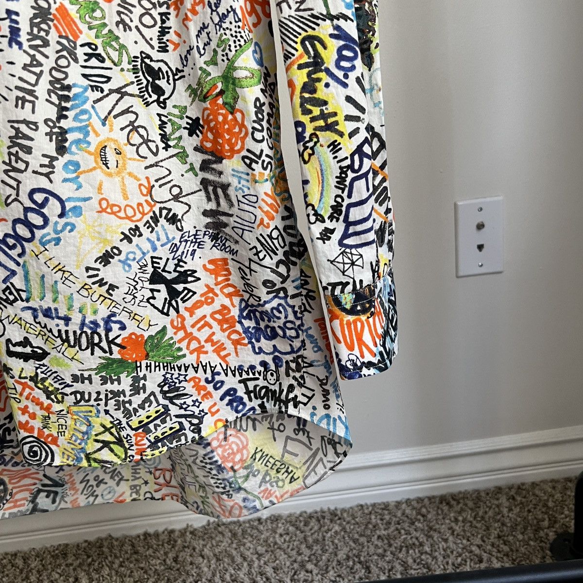 Vetements Vetements S19 Graffiti Button Up Oversized White Shirt Size US S / EU 44-46 / 1 - 9 Thumbnail