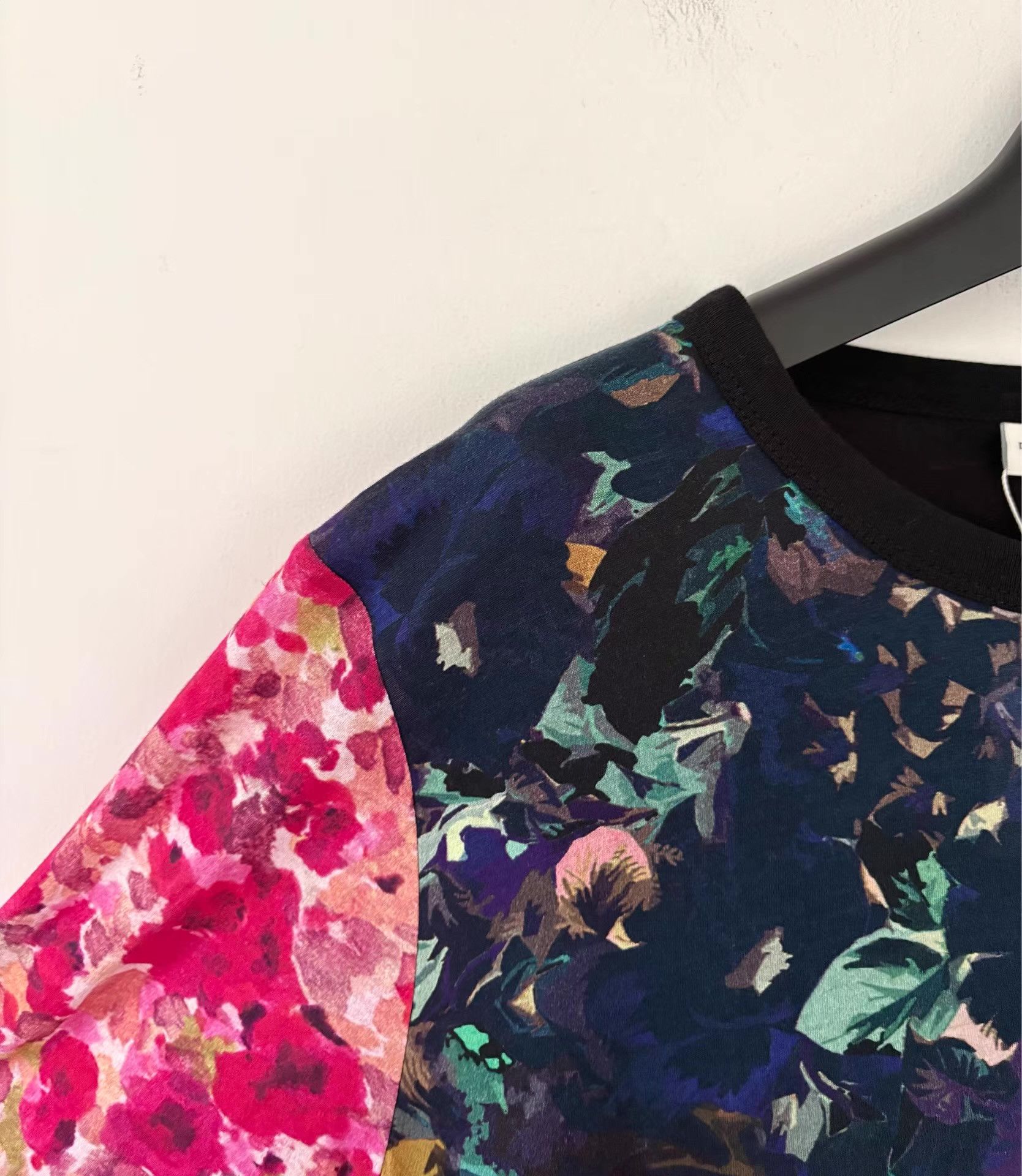 Dries Van Noten Dries Van Noten 23SS Women's Floral T-shirt Ｑ21 Size S / US 4 / IT 40 - 3 Thumbnail