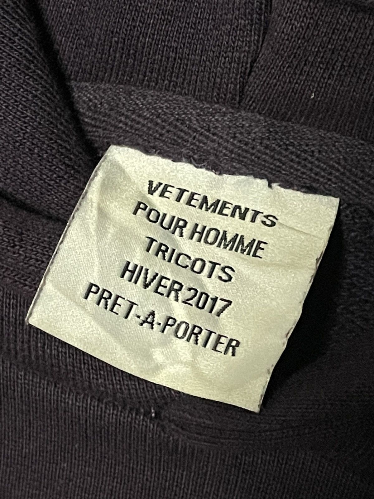 Vetements Vetements AW17 “Sexual Fantasies” Hoodie Size US XS / EU 42 / 0 - 5 Thumbnail