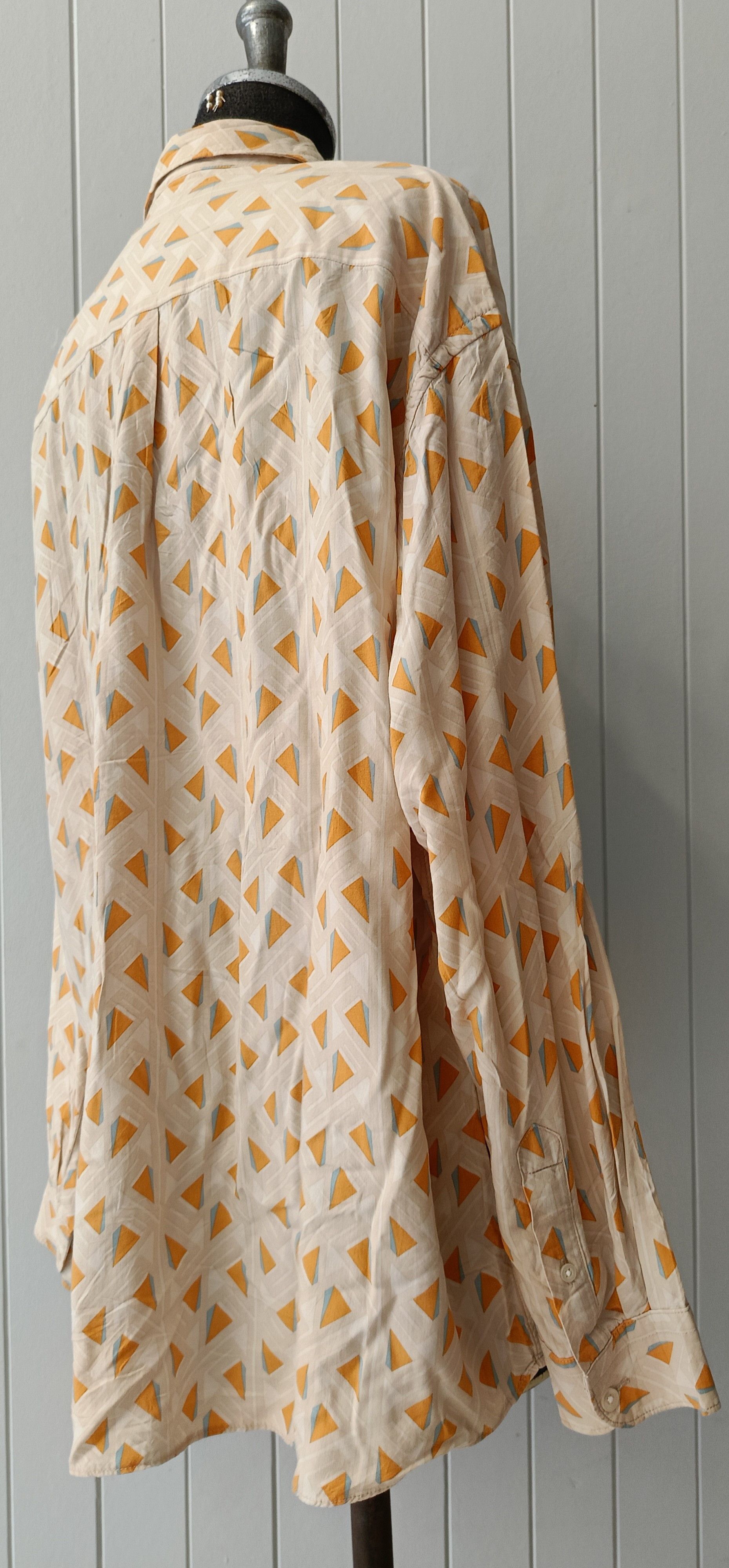 Japanese Brand Niko and ... triangles orange rayon large shirt Size US L / EU 52-54 / 3 - 8 Thumbnail