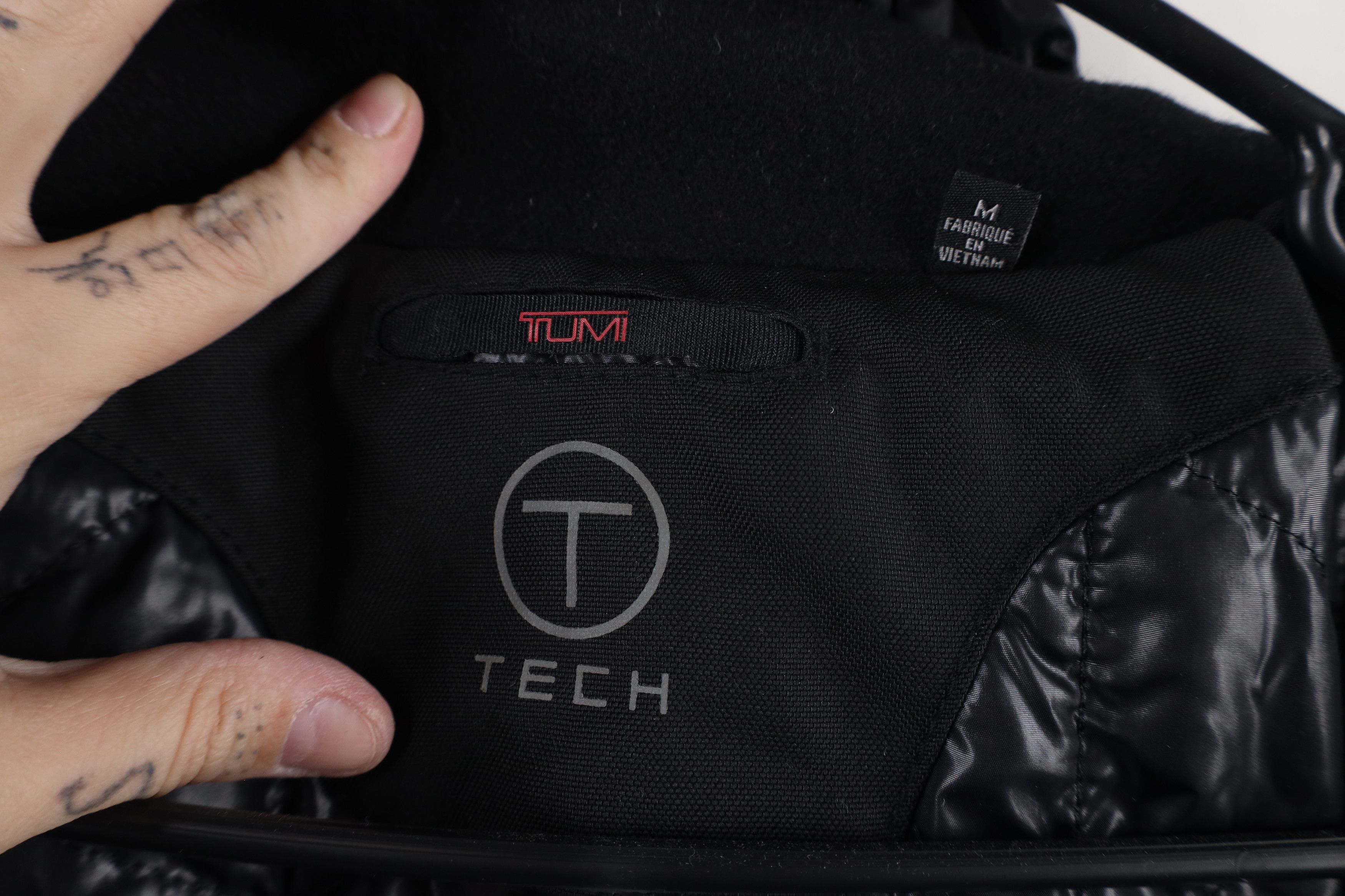 Tumi × Vintage Tumi T Tech Blend Hooded Quilt Lined Full Zip Jacket Black Size US M / EU 48-50 / 2 - 8 Thumbnail
