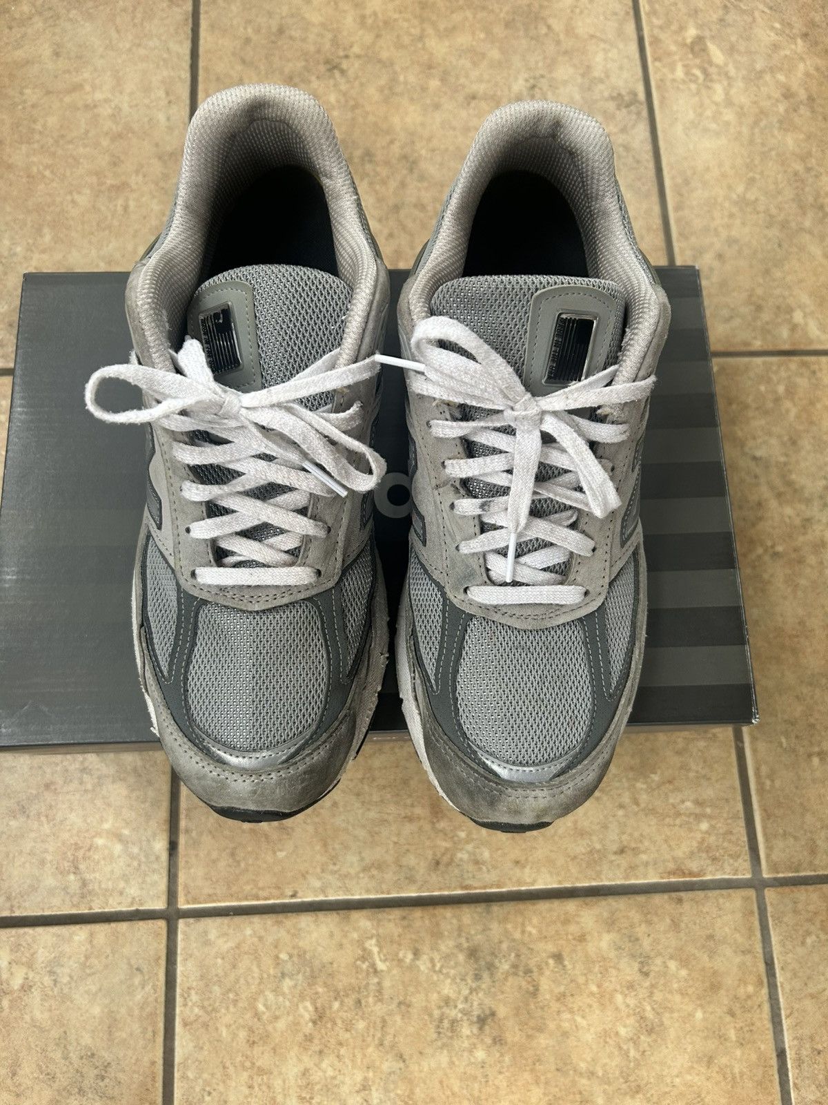 New Balance New Balance 990v5 Size US 9.5 / EU 42-43 - 3 Thumbnail