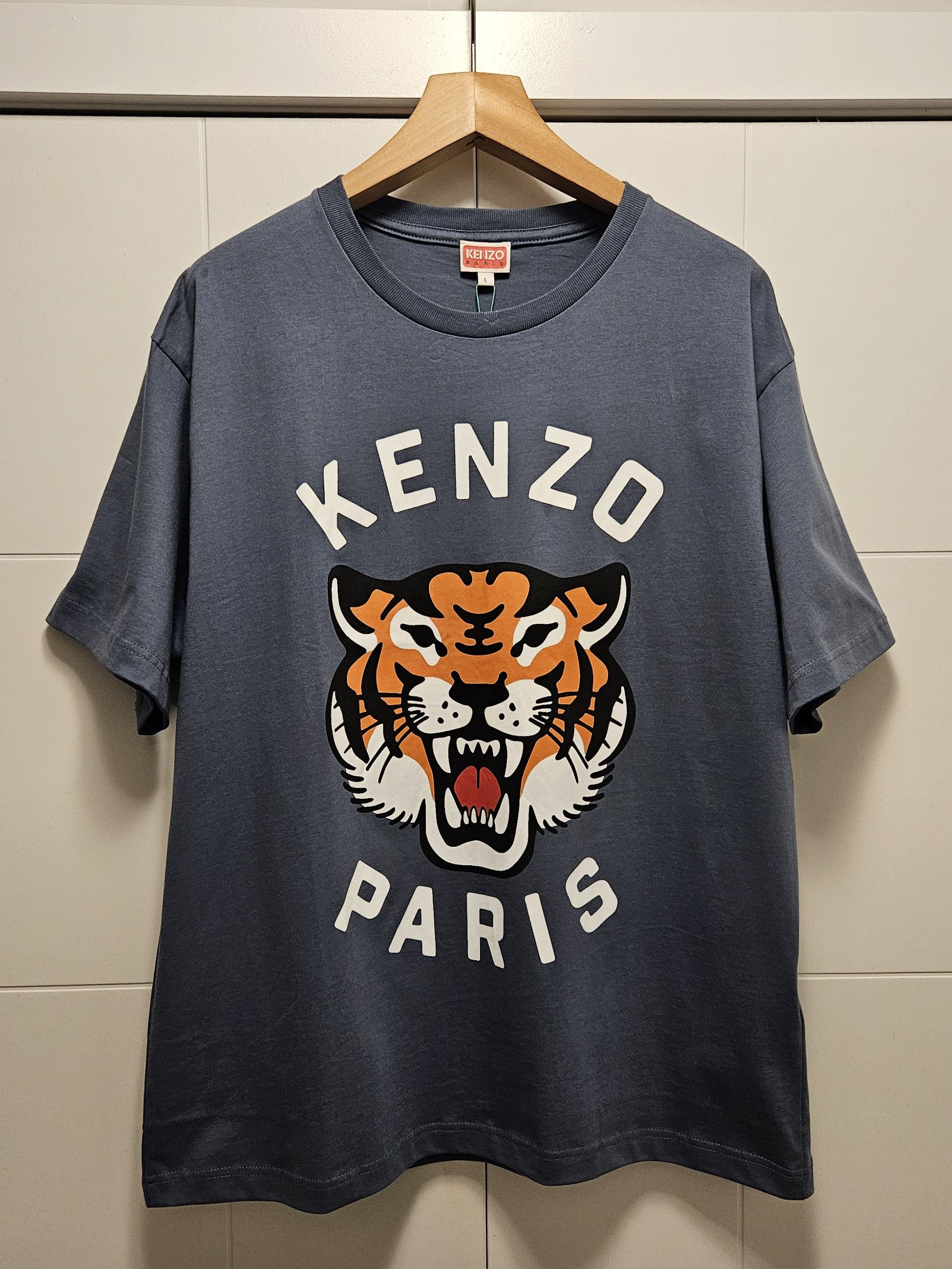 Tシャツ・カットソー KENZO Men T Shirts FF55TS5264SI 02 White KENZO Happy Tiger' embroidered oversized T-shirt in cotton