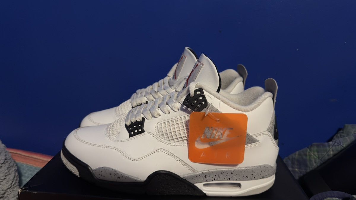 Jordan Brand Air Jordan Retro 4 Cement 2025 Size US 11.5 / EU 44-45 - 1 Thumbnail