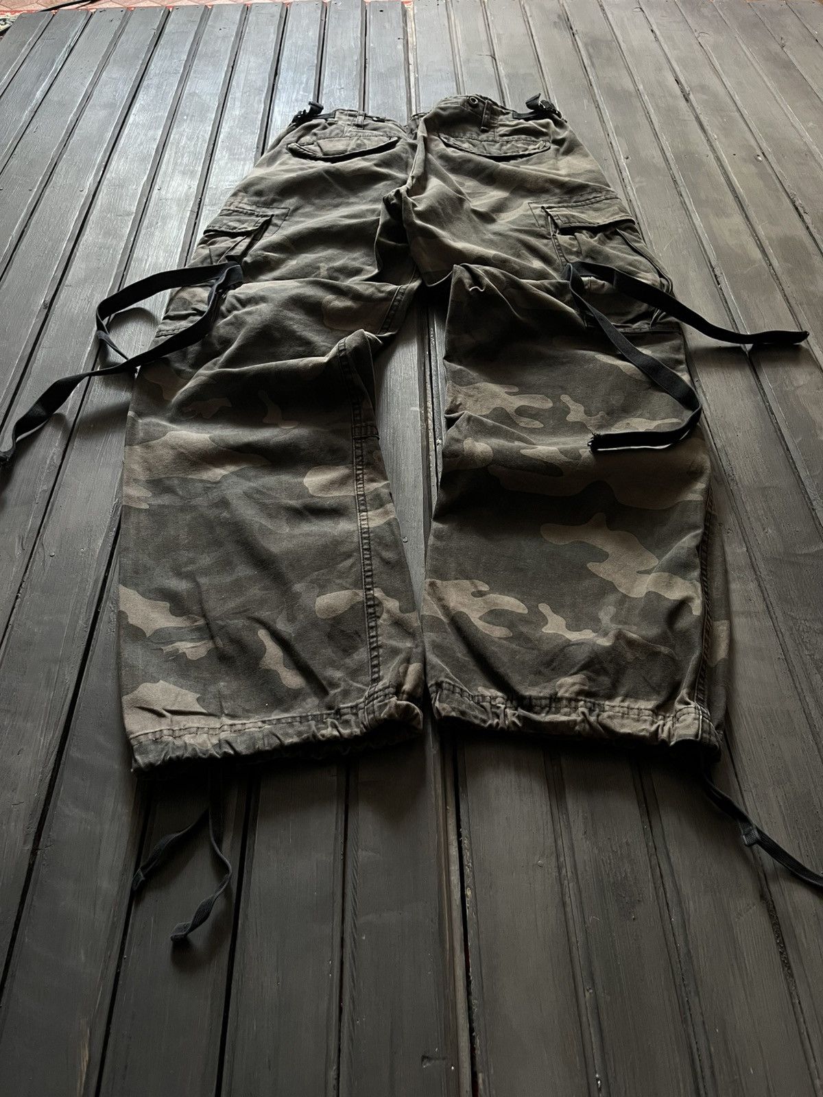 Tornado Mart VTG Tornado Mart Opium Style Cargo Baggy Camo Jeans 90s Size US 32 / EU 48 - 1 Thumbnail
