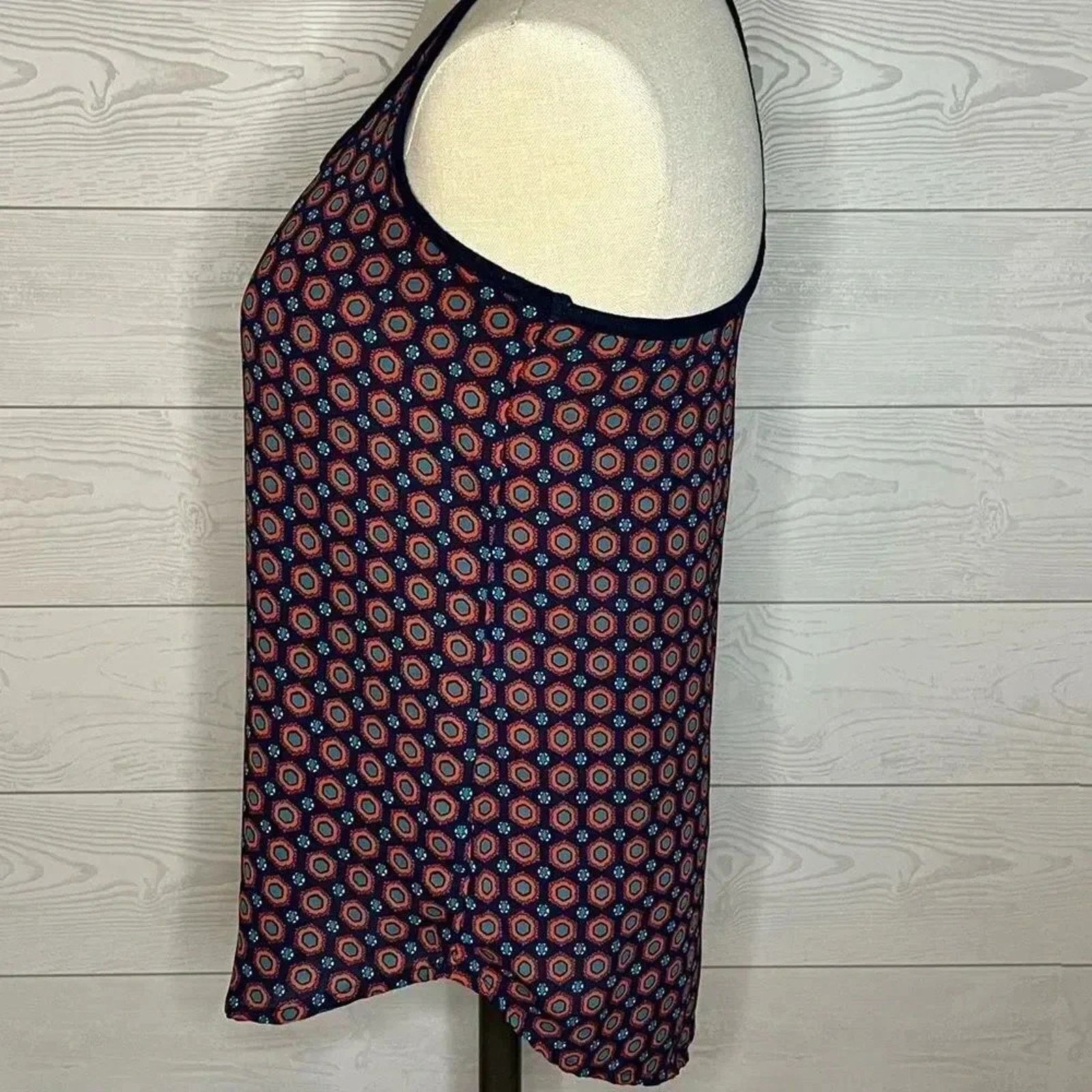 Other Xhilaration racerback geometric tank top Size small Size S / US 4 / IT 40 - 2 Thumbnail