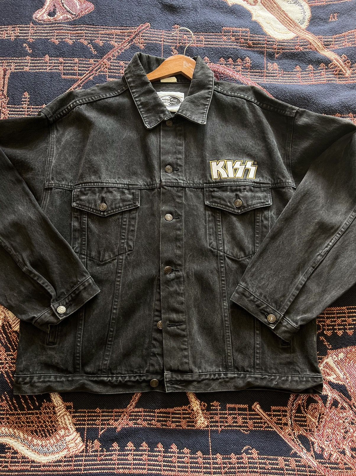 KISS × Vintage Vintage 1997 KISS black denim Jean jacket Size US XL / EU 56 / 4 - 1 Thumbnail