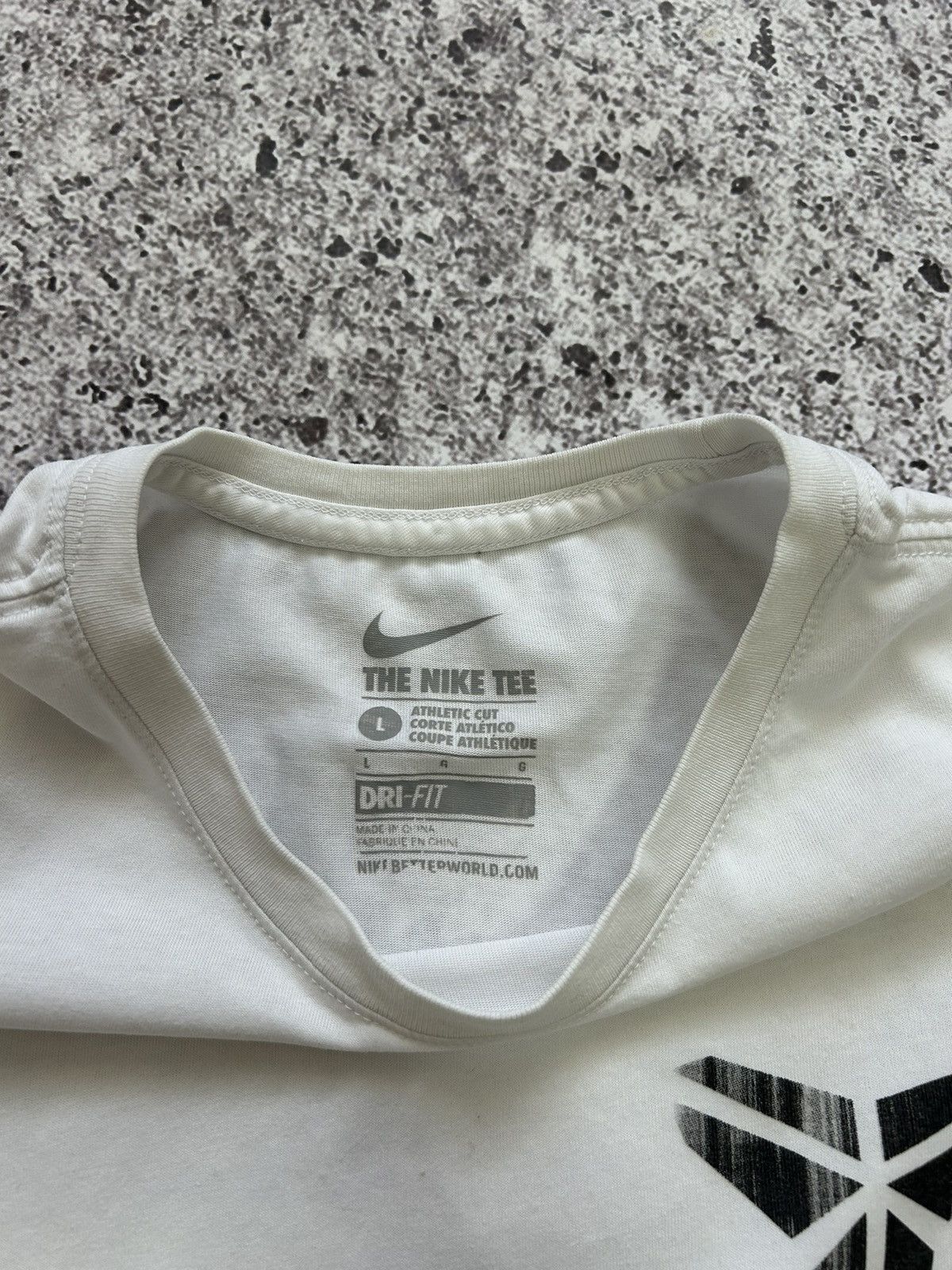 Nike × Vintage Vintage Nike Kobe Bryant AOP Double Sided Dir Fit T-Shirt Size US L / EU 52-54 / 3 - 12 Thumbnail