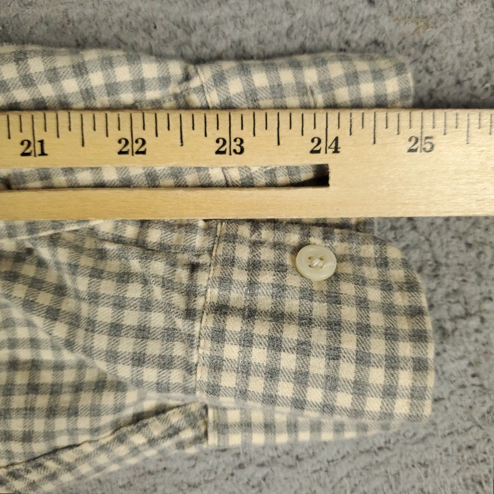 Ralph Lauren Ralph Lauren Shirt Mens Large Gray Check Lightweight Flannel Button-Up Adult Large Gray Classic Preppy Logo Pocket 90s? Size US L / EU 52-54 / 3 - 7 Thumbnail