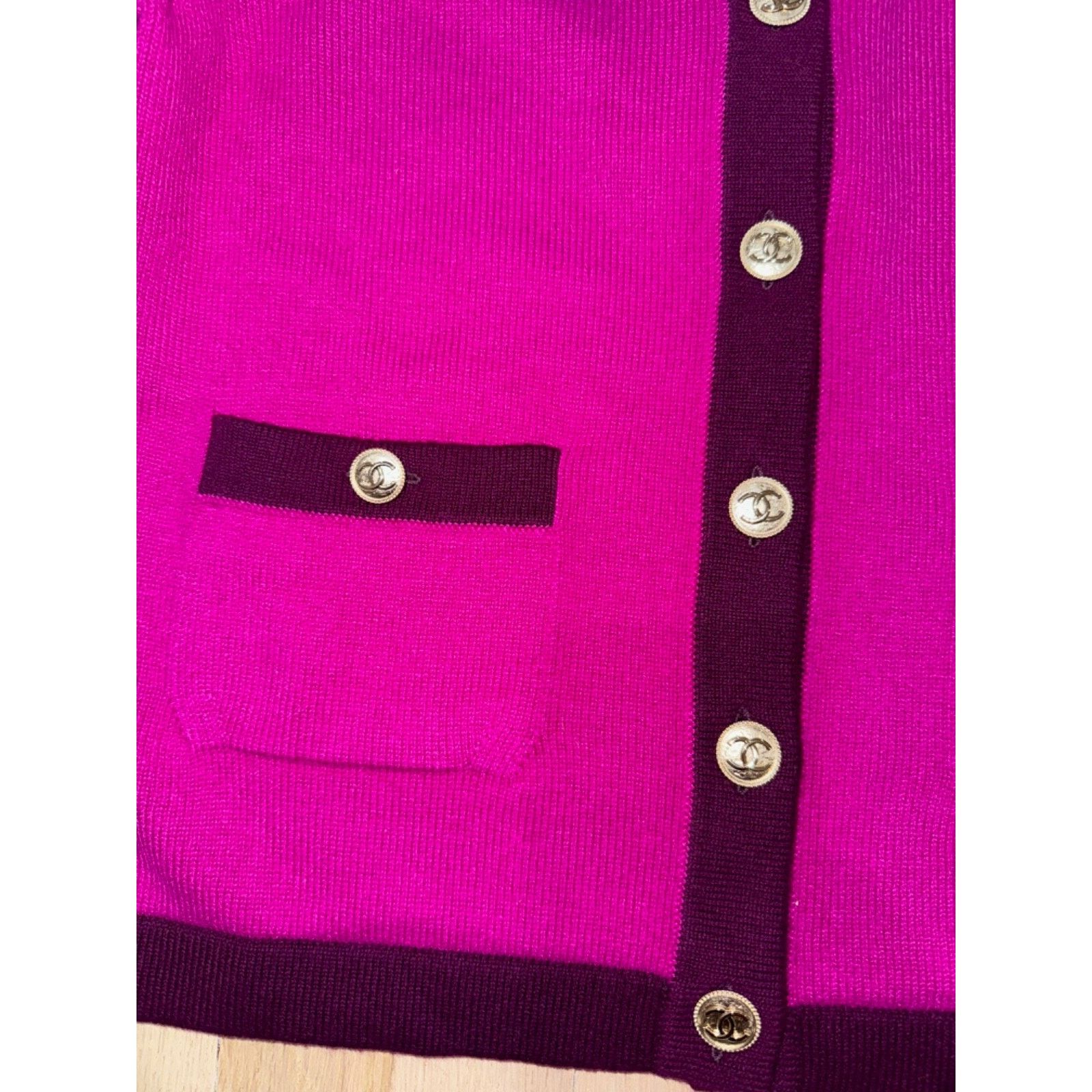 Chanel Chanel 20A Purple Pink Cashmere Gold CC Logo Long Sleeve Size XS / US 0-2 / IT 36-38 - 6 Thumbnail