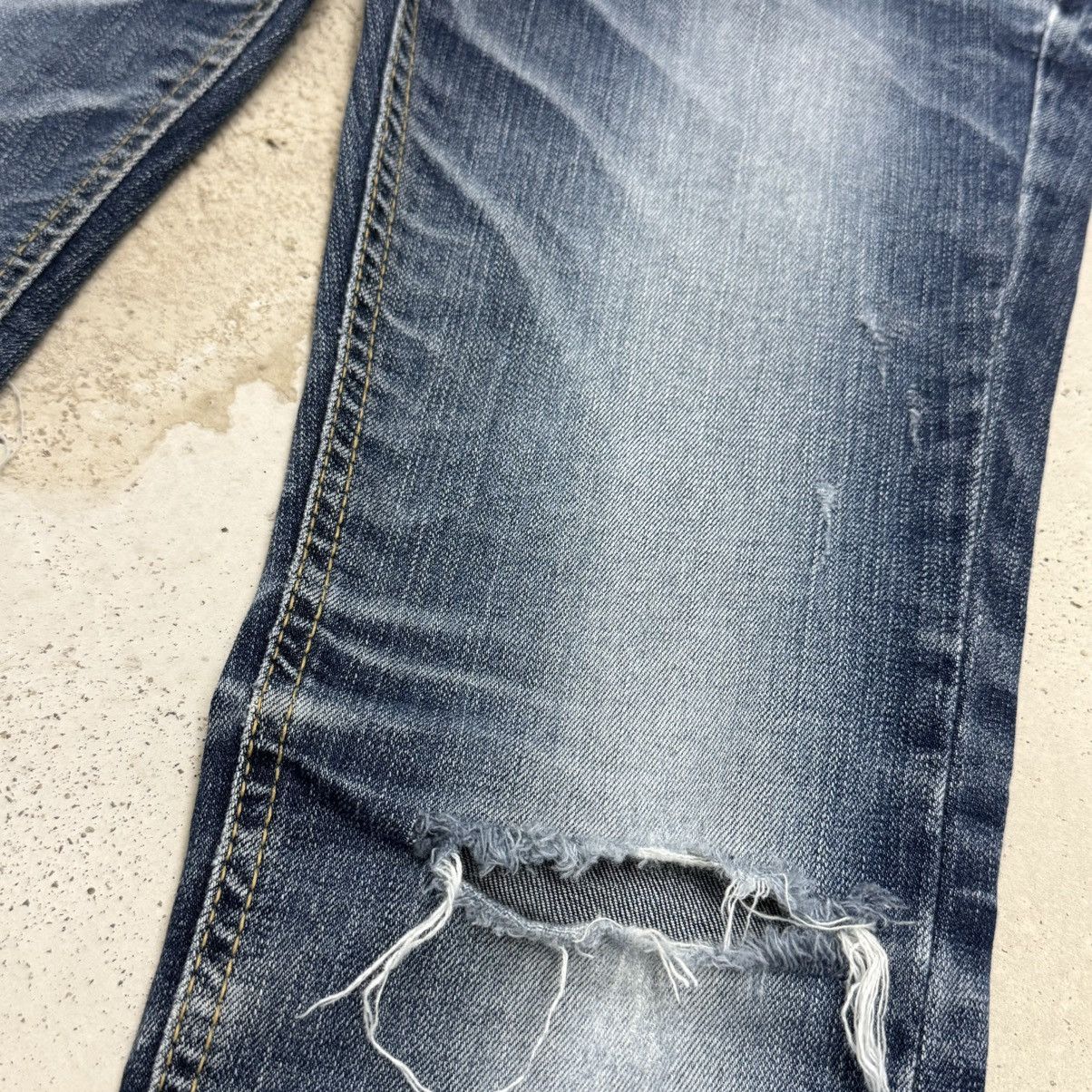 Japanese Brand Lolita Slim Fit Whisker Distressed Stretch Denim Pants Size 27" / US 4 / IT 40 - 7 Thumbnail