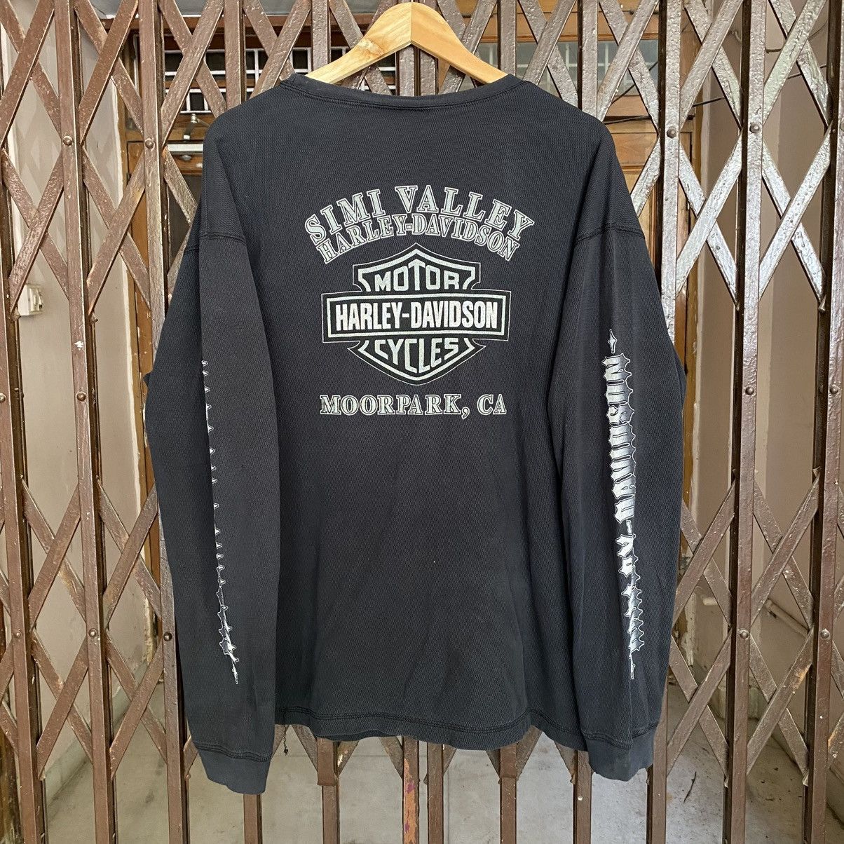Harley Davidson Vintage Harley Davidson longsleeve skull shirt Size US XL / EU 56 / 4 - 7 Thumbnail