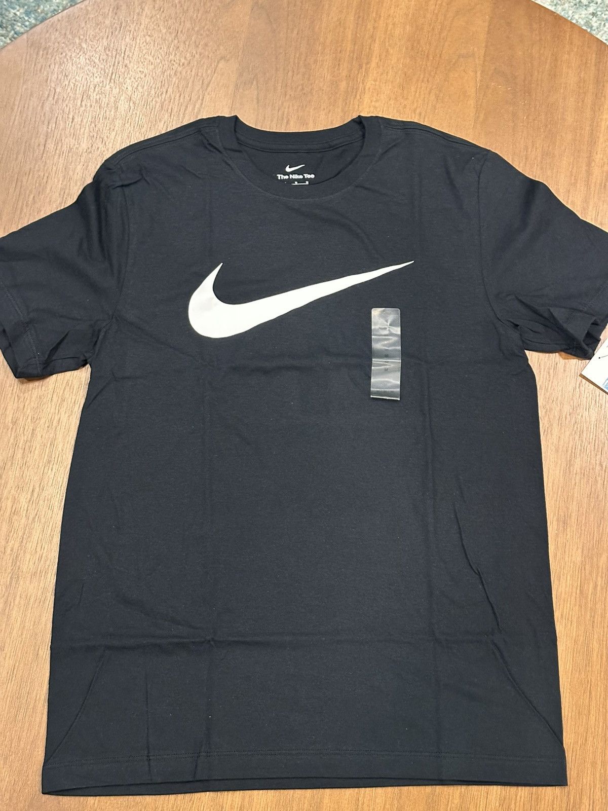 Nike Nike mens black Tshirt with white logo Size US M / EU 48-50 / 2 - 1 Thumbnail
