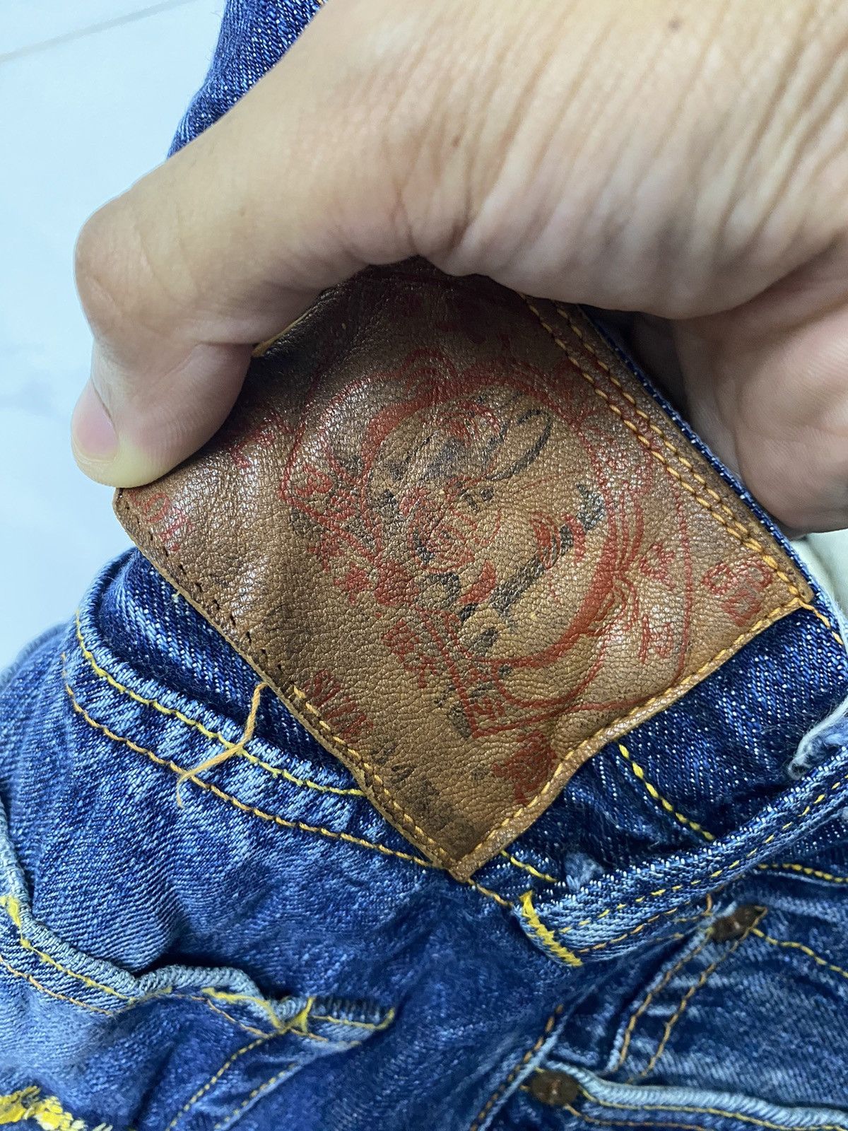 Evisu VINTAGE EVISU SEAGULL SELVEDGE DISTRESSED DENIM JEANS Size US 28 / EU 44 - 8 Thumbnail