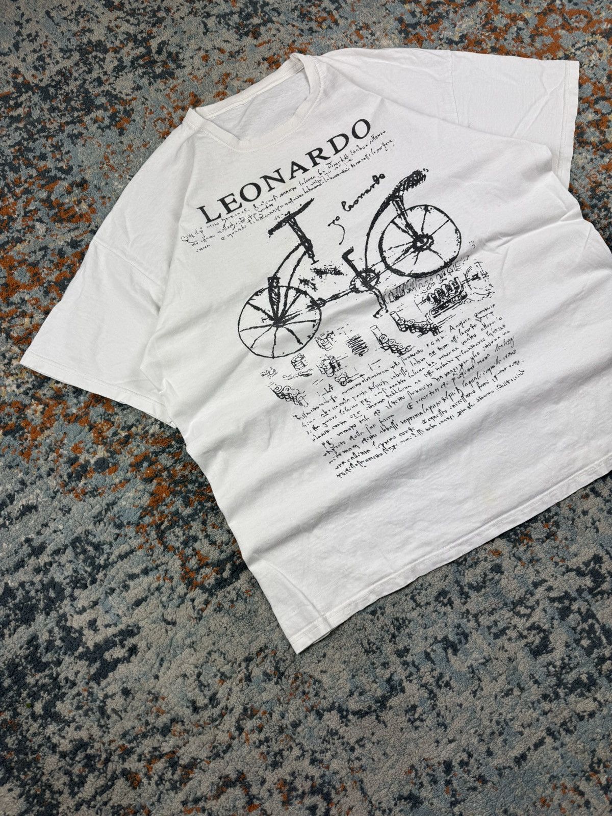 Vintage Vintage 00s Leonardo Da Vinci bicycle artwork graphic tee Size US XL / EU 56 / 4 - 2 Thumbnail