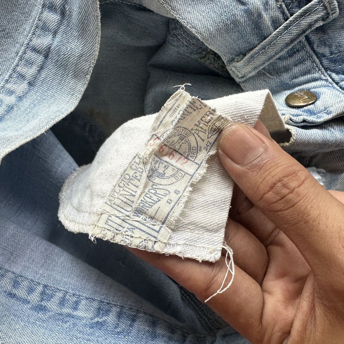 Japanese Brand VTG LEE DISTRESSED DENIM TALON RUSTY DIRTY JEANS BAGGY PANTS Size US 27 - 11 Thumbnail