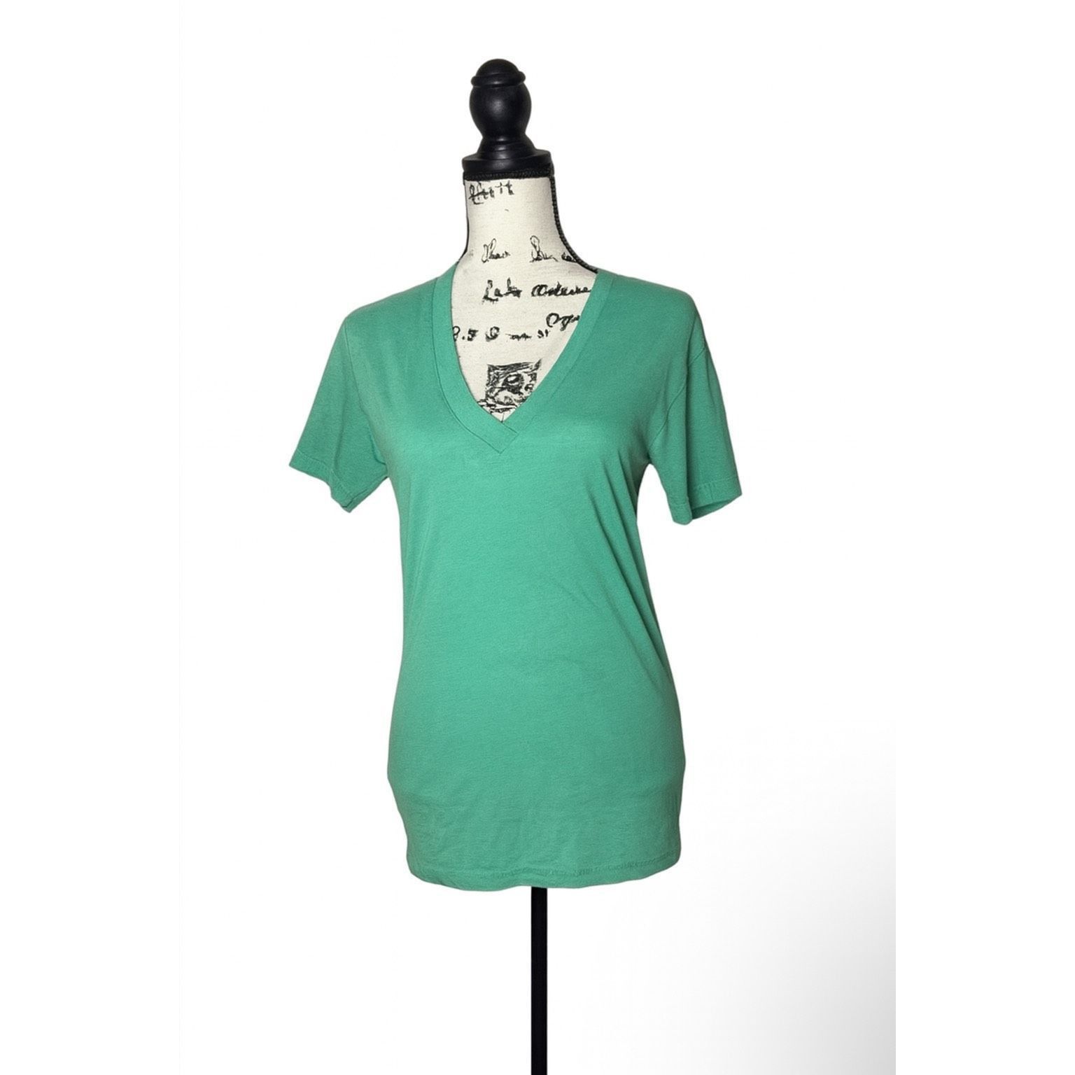 Other Assorted Women’s Tops Bundle – Size S | Sweatshirt, Tees & T Size S / US 4 / IT 40 - 4 Thumbnail