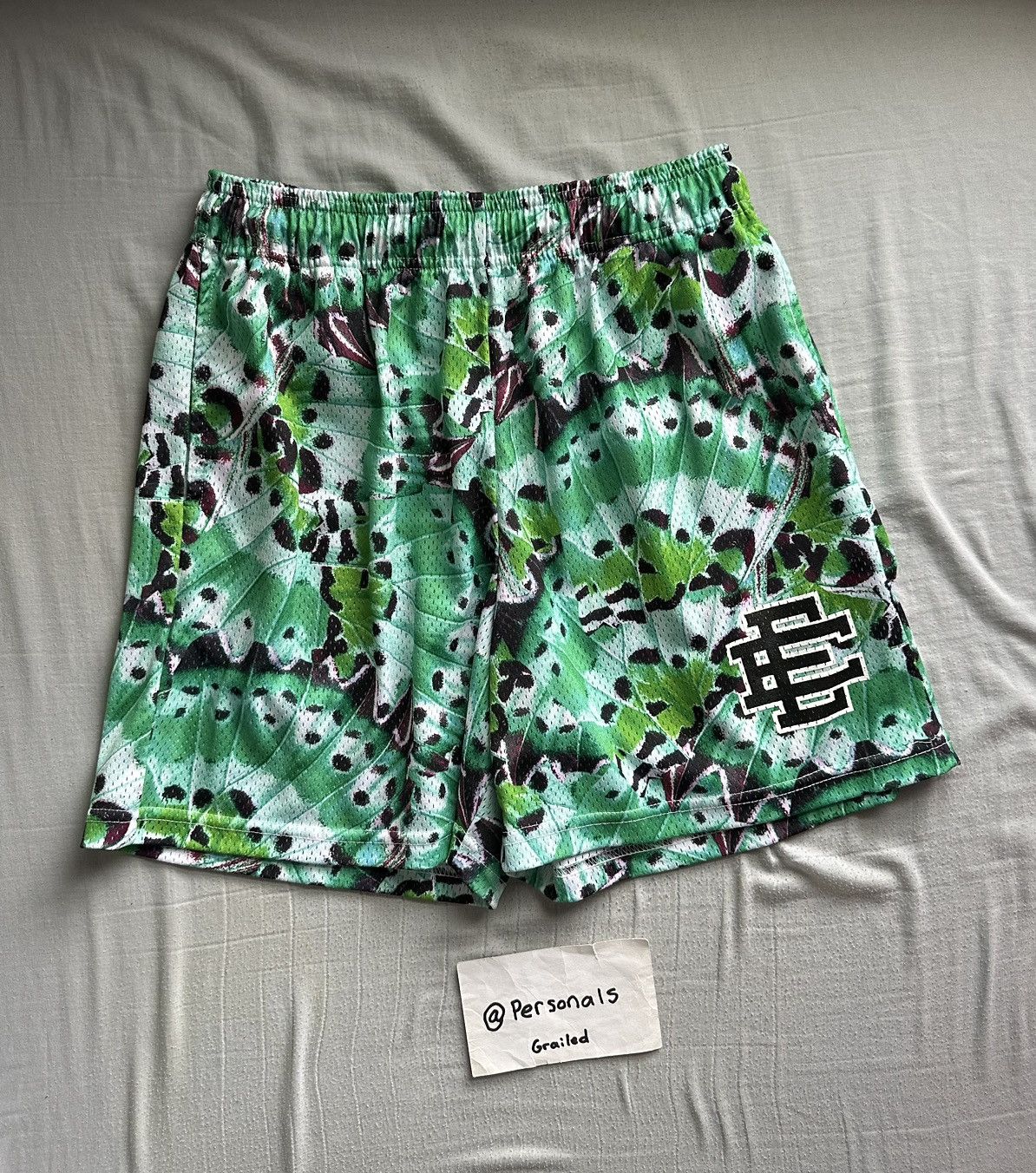 Eric Emanuel Eric Emanuel Butterfly Shorts Large Size US 34 / EU 50 - 1 Thumbnail
