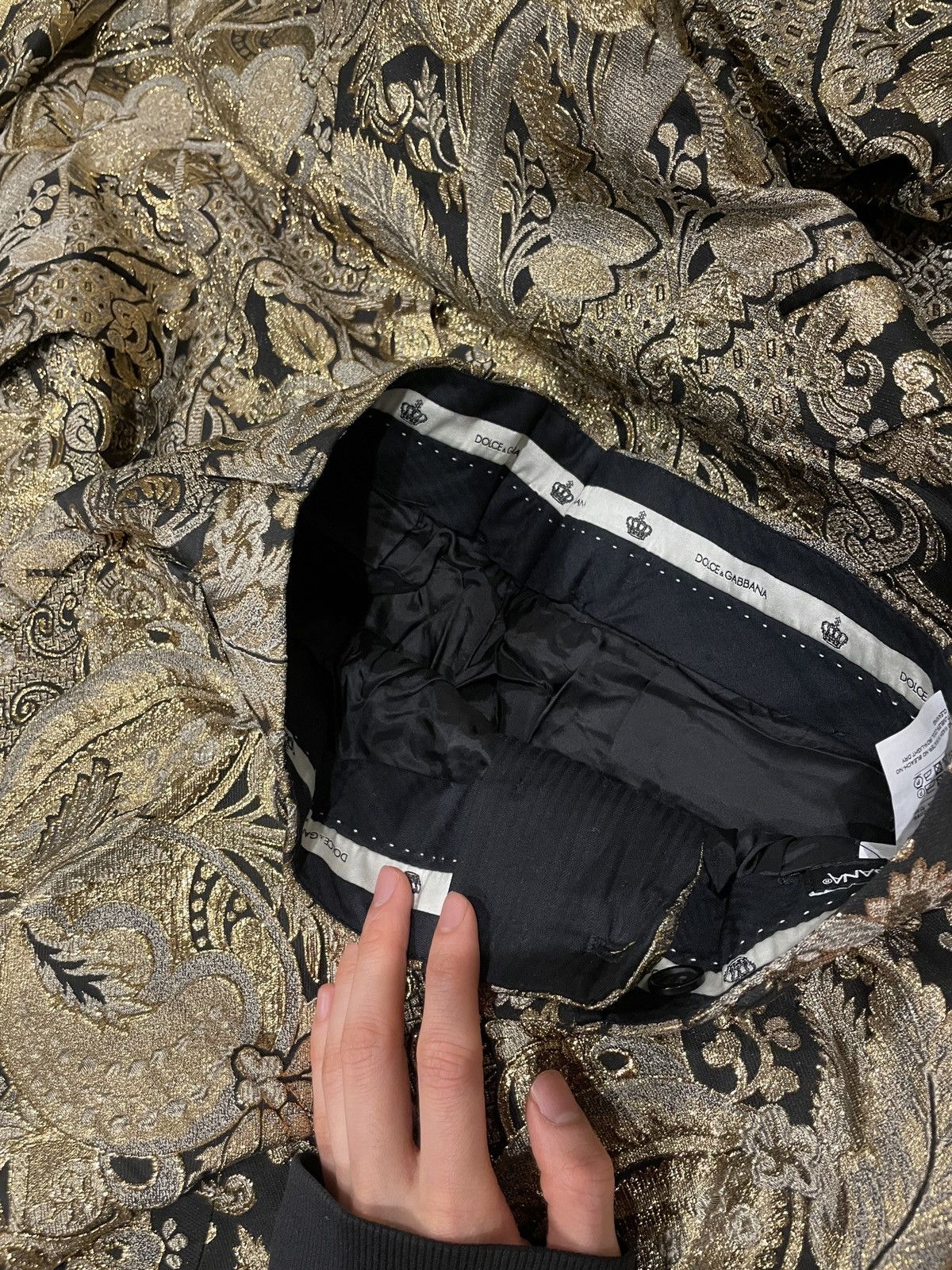 Dolce & Gabbana dolce & gabbana spring 2019 martini fit tuxedo ensemble Size 34S - 8 Thumbnail