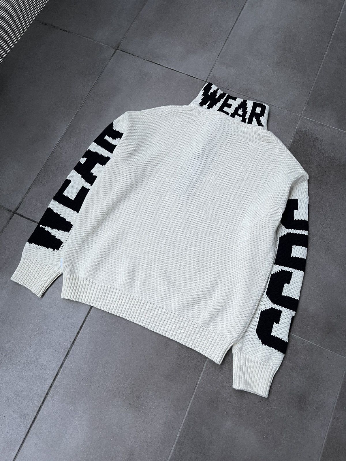 GCDS !DS! AW23 GCDS Logo Cream Turtleneck Sweater Size US M / EU 48-50 / 2 - 12 Thumbnail