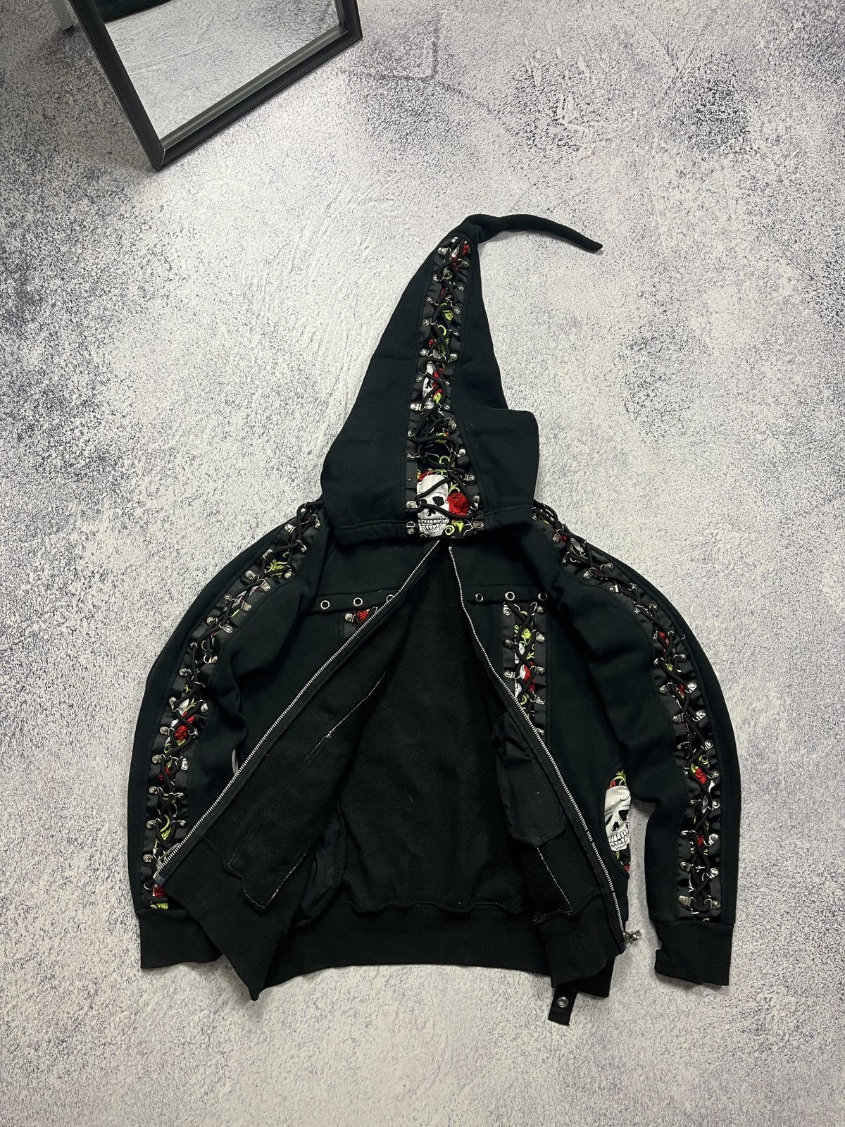 Japanese Brand Ghotic Emo Skull Logo Roses Laced Zip Hoodie Japanese Style Size US S / EU 44-46 / 1 - 14 Thumbnail