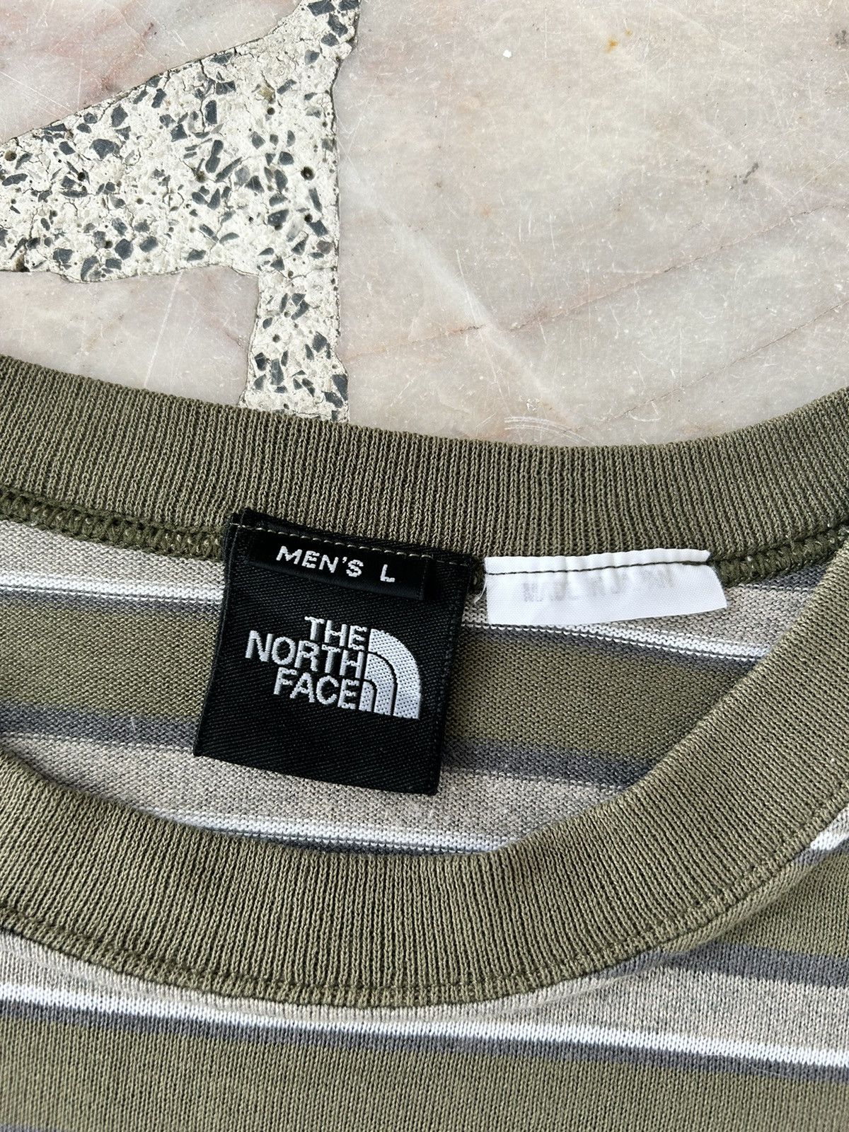 The North Face Vintage North Face Green Stripes Tee Size US M / EU 48-50 / 2 - 4 Thumbnail