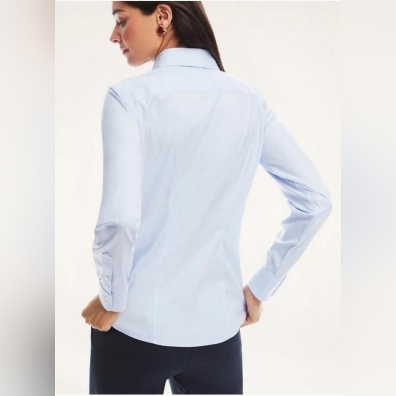 Brooks Brothers Brooks Brothers Light Blue Button Down Shirt Size M / US 6-8 / IT 42-44 - 2 Thumbnail