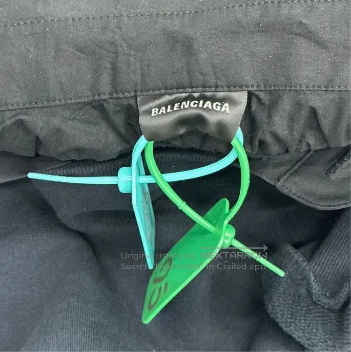 Balenciaga Balenciaga Winter Collection Embroidered Sweatshirt. Size US S / EU 44-46 / 1 - 5 Thumbnail