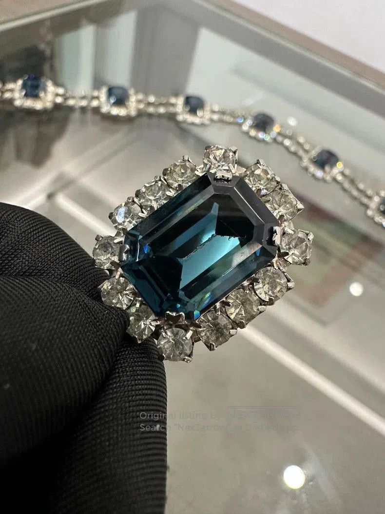 Dolce & Gabbana Dolce Gabbana Vintage Blue Crystal Necklace. Size ONE SIZE - 6 Thumbnail