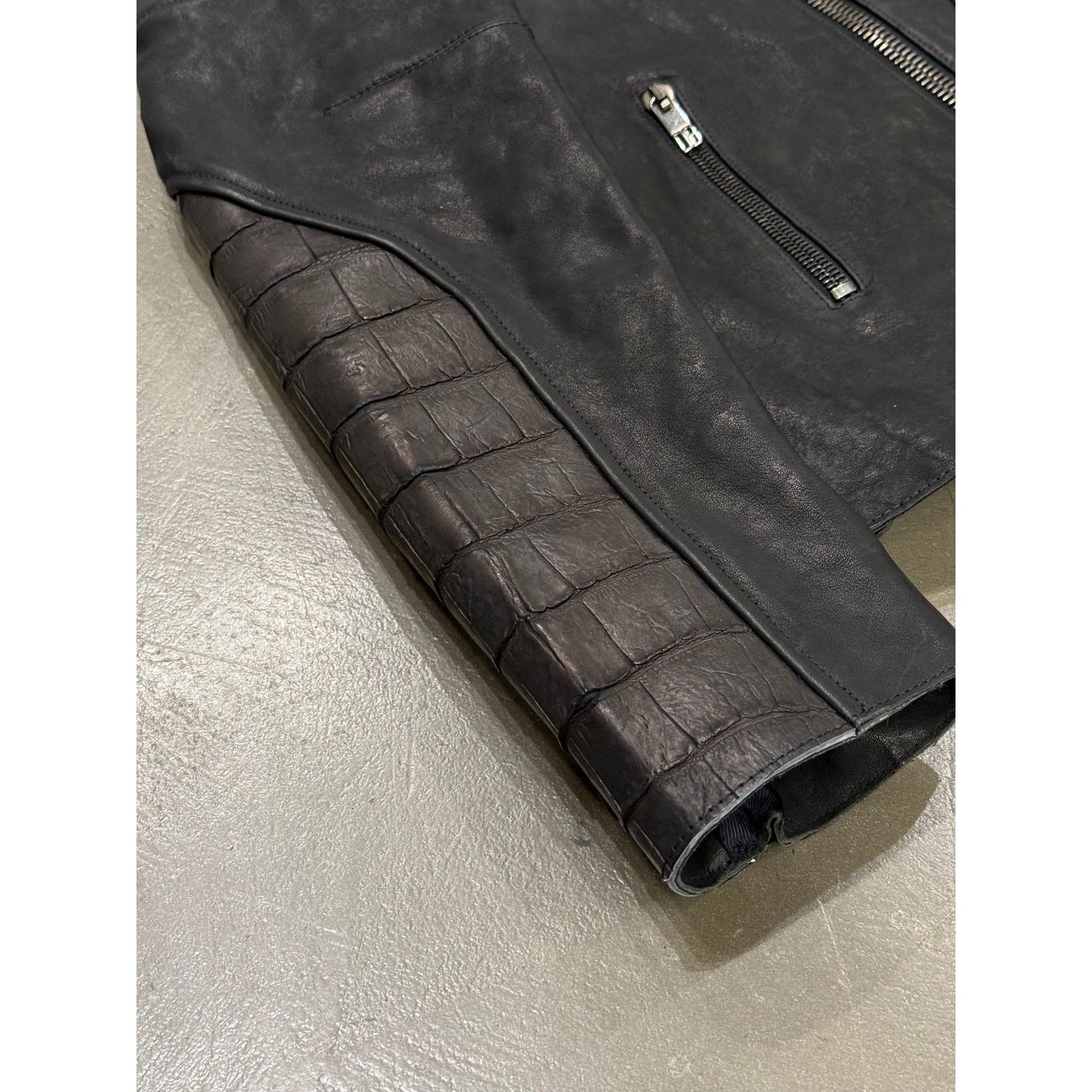 Dirk Bikkembergs 2000s Dirk Bikkembergs embossed crocodile leather jacket Size US L / EU 52-54 / 3 - 5 Thumbnail