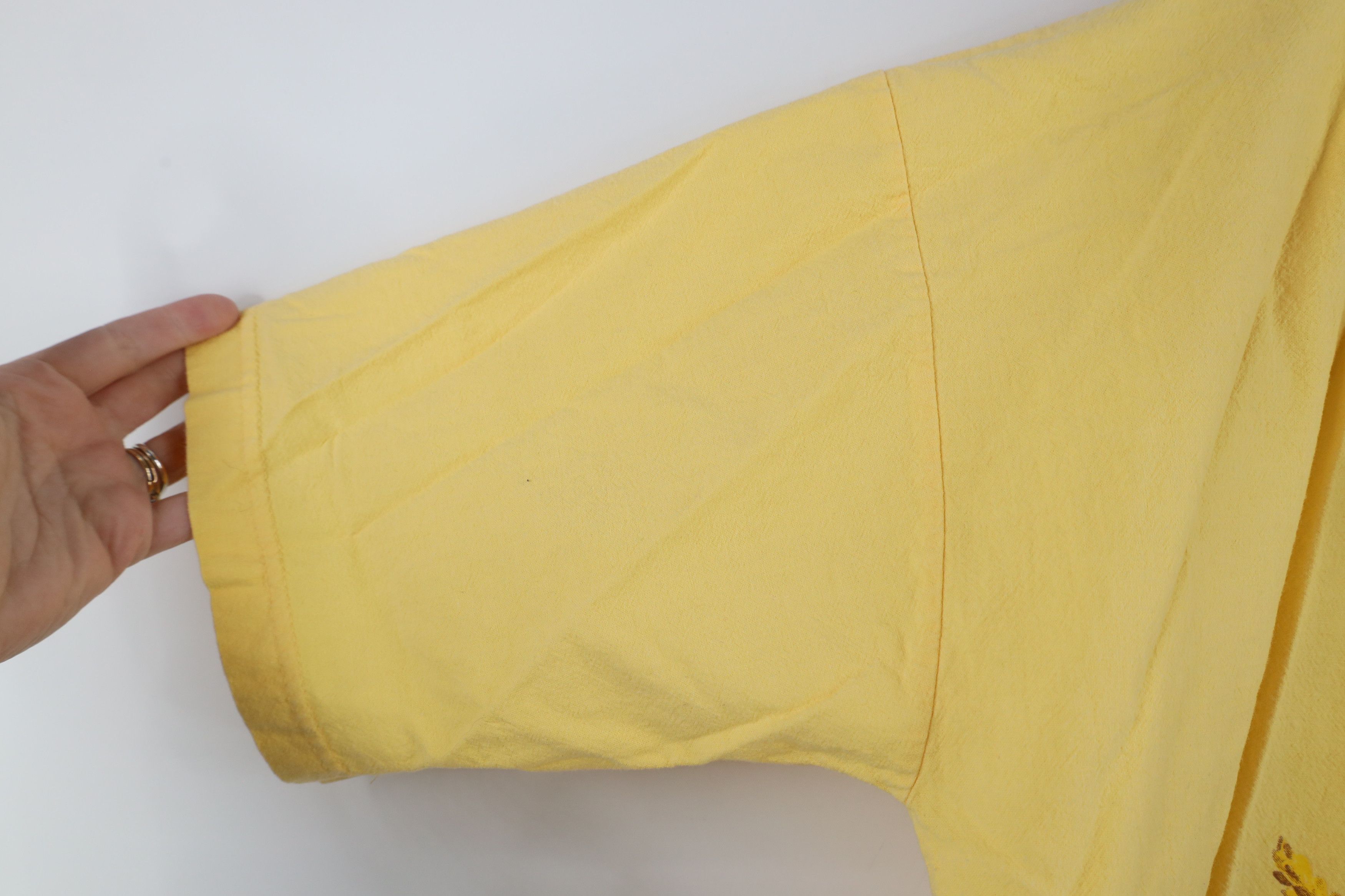 Vintage Vintage 90s Streetwear Nature Flower Collared Polo Shirt USA Size US M / EU 48-50 / 2 - 6 Thumbnail