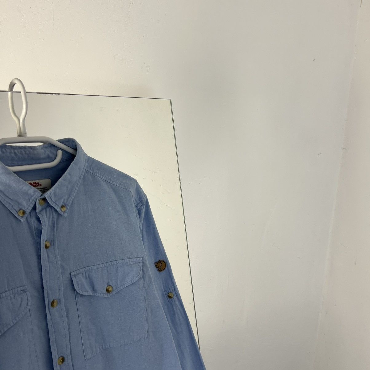 Fjallraven Fjallraven Mini Logo Button Up Shirt Streetwear Style Size US M / EU 48-50 / 2 - 2 Thumbnail