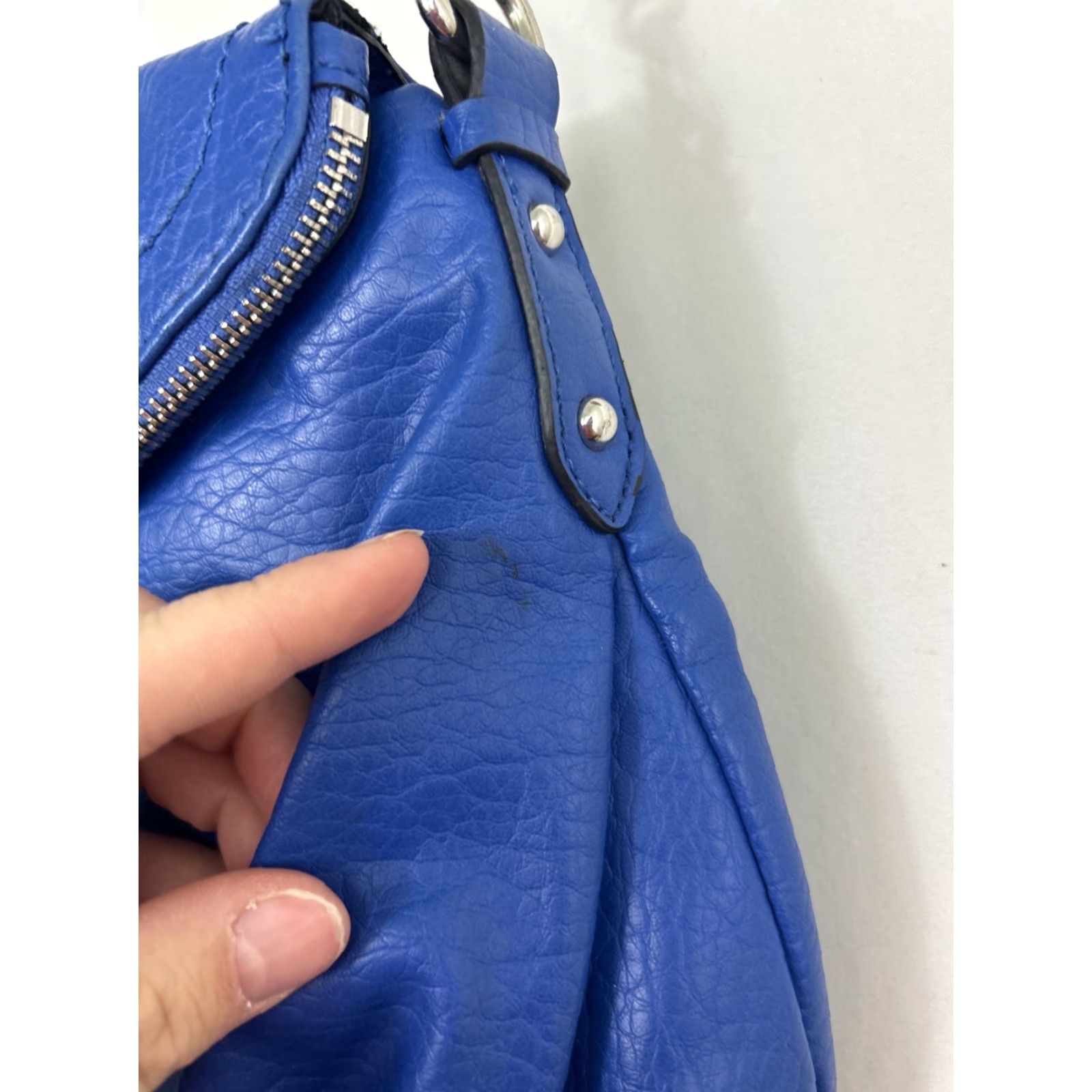 Juicy Couture Juicy Couture Crossbody Handbag Royal Blue Metallic Accents Large Leather Faux Leather Gold Crossbody Strap Women Size ONE SIZE - 6 Thumbnail