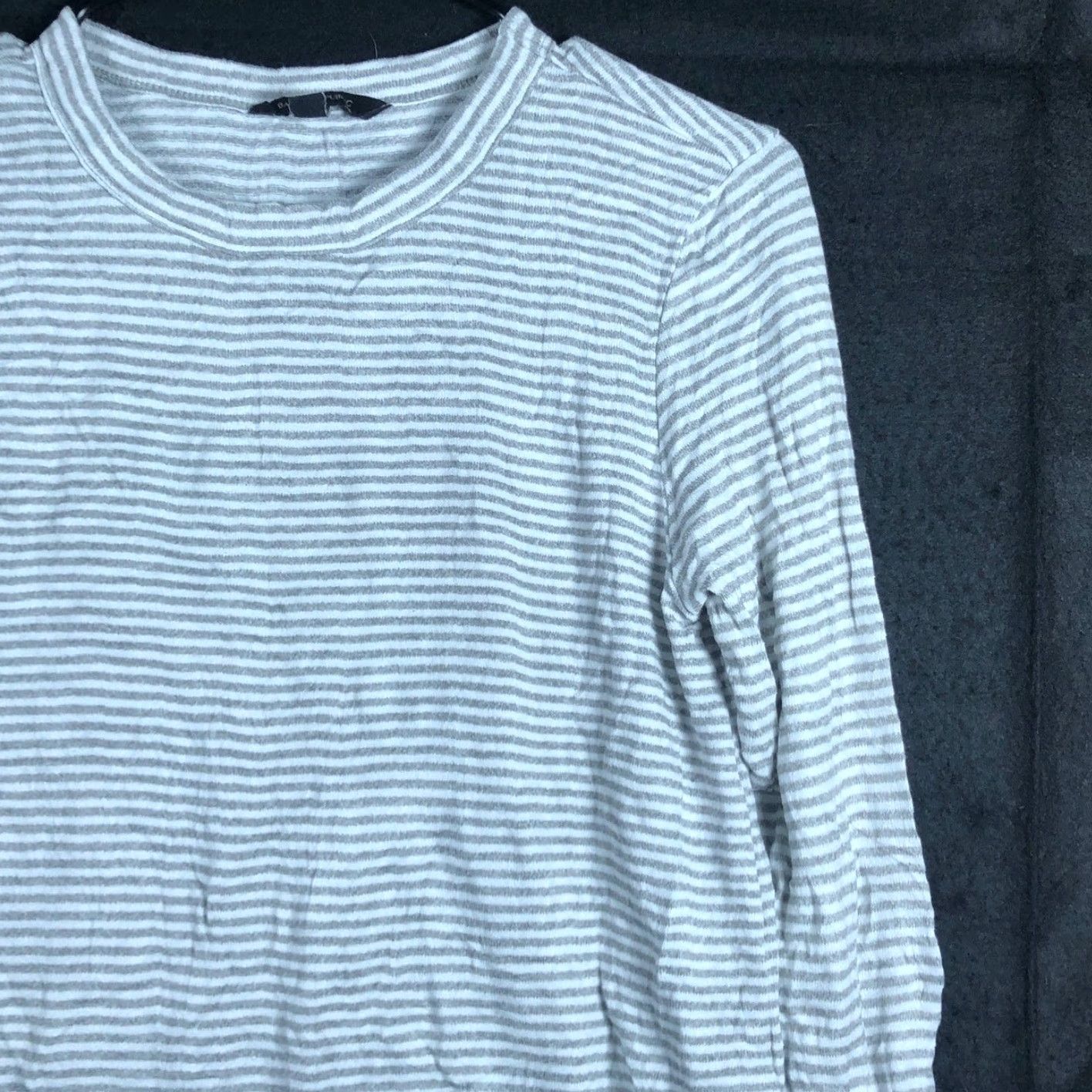 Banana Republic Banana Republic Womens Shirt Gray White Stripe Long Sleeve Cozy Stretch Small Crew Neck Casual Workwear Holiday Fashion Womens Size S / US 4 / IT 40 - 5 Thumbnail