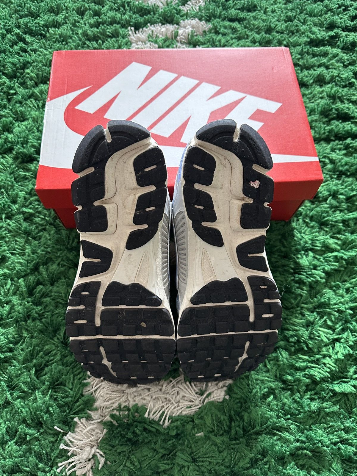 Nike Nike Vomero 5 Royal Tint Photon Dust Size US 10 / EU 43 - 7 Thumbnail