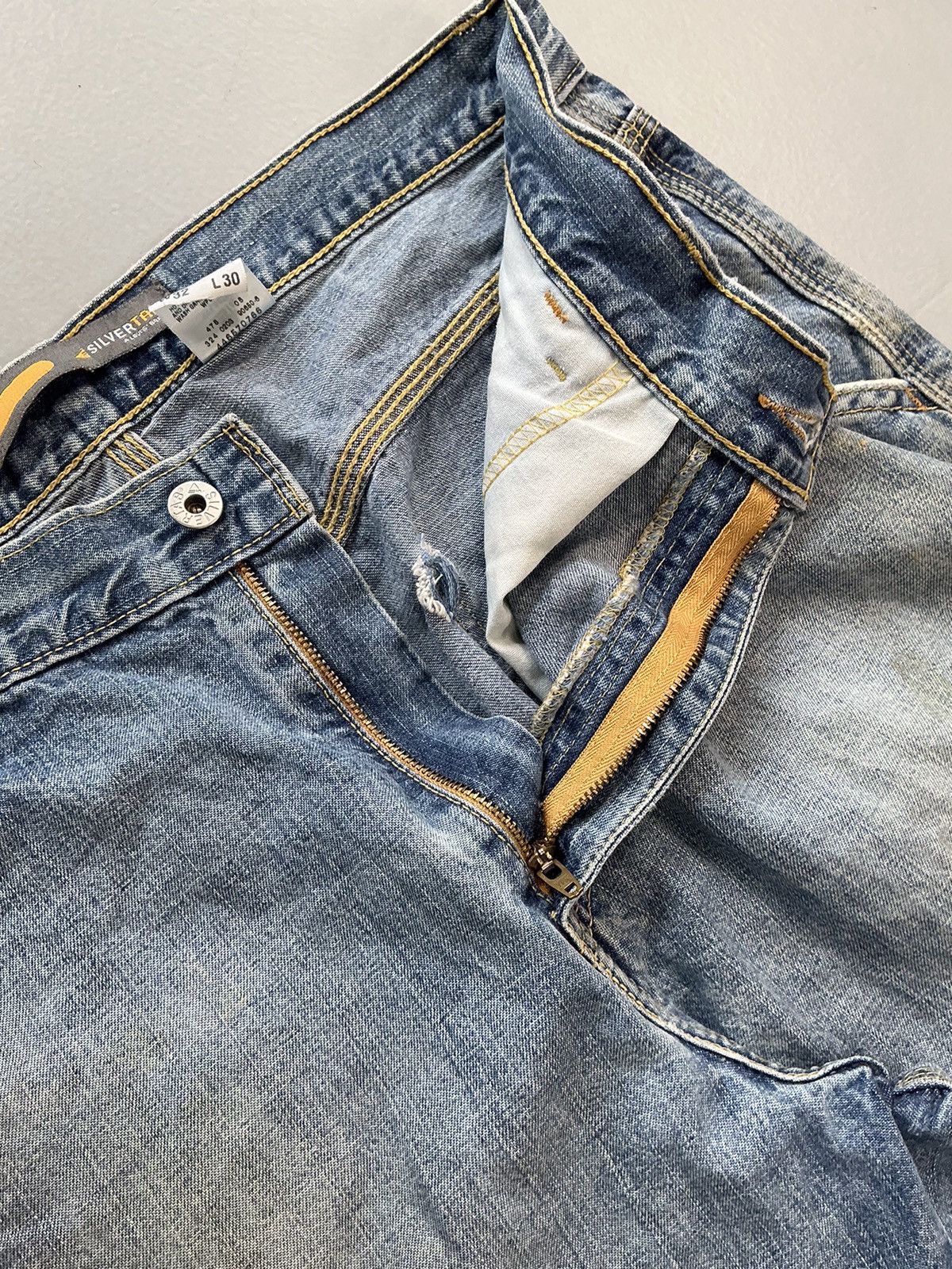 Levi's Vintage Levi’s silver tab denim Size US 34 / EU 50 - 6 Thumbnail