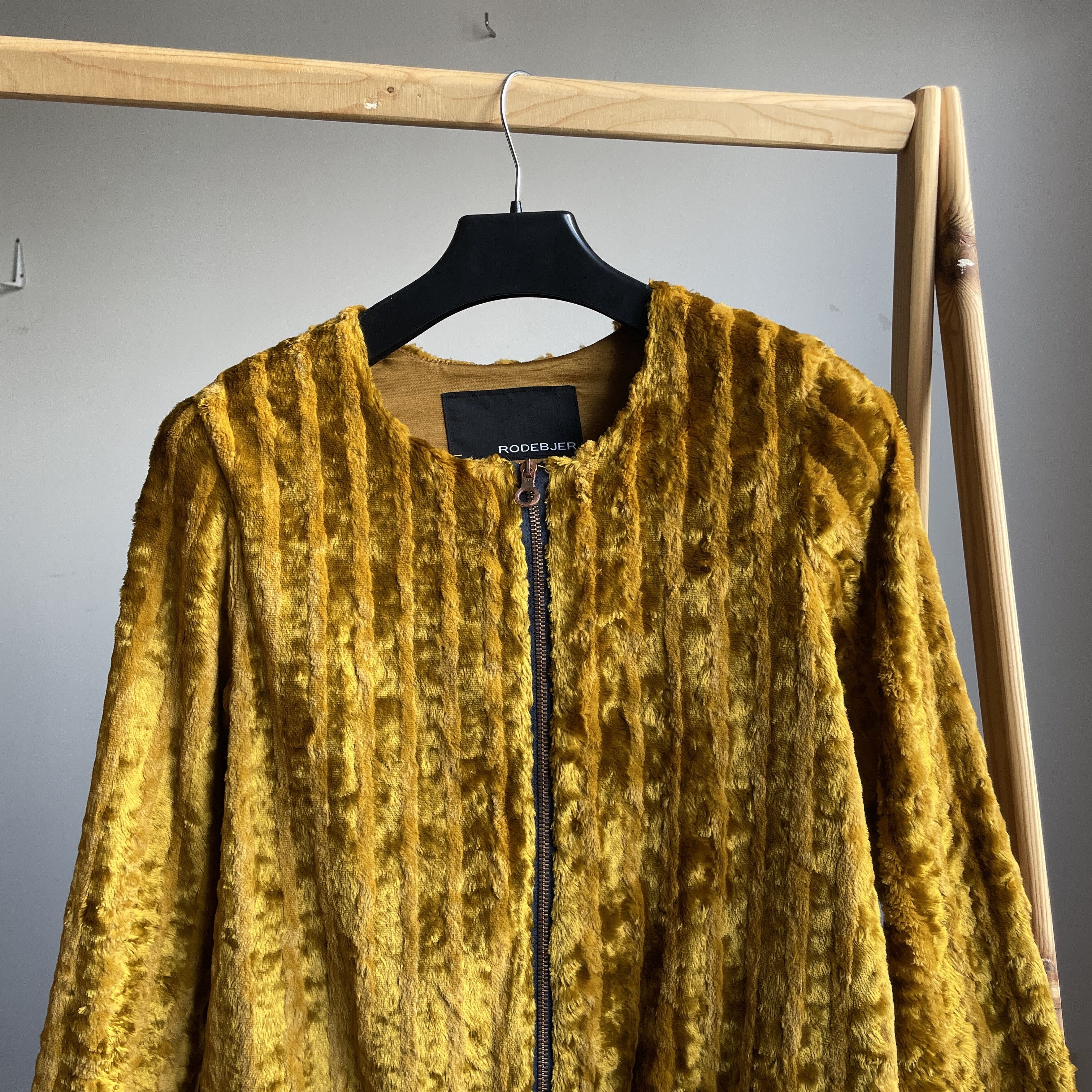 Rodebjer Rodebjer Womens Golden Velvet Collarless Coat Size S Size S / US 4 / IT 40 - 4 Thumbnail