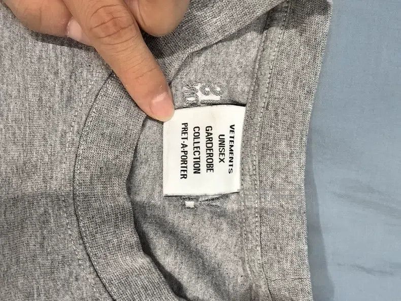 Vetements Vetements short sleeves Size US S / EU 44-46 / 1 - 3 Thumbnail