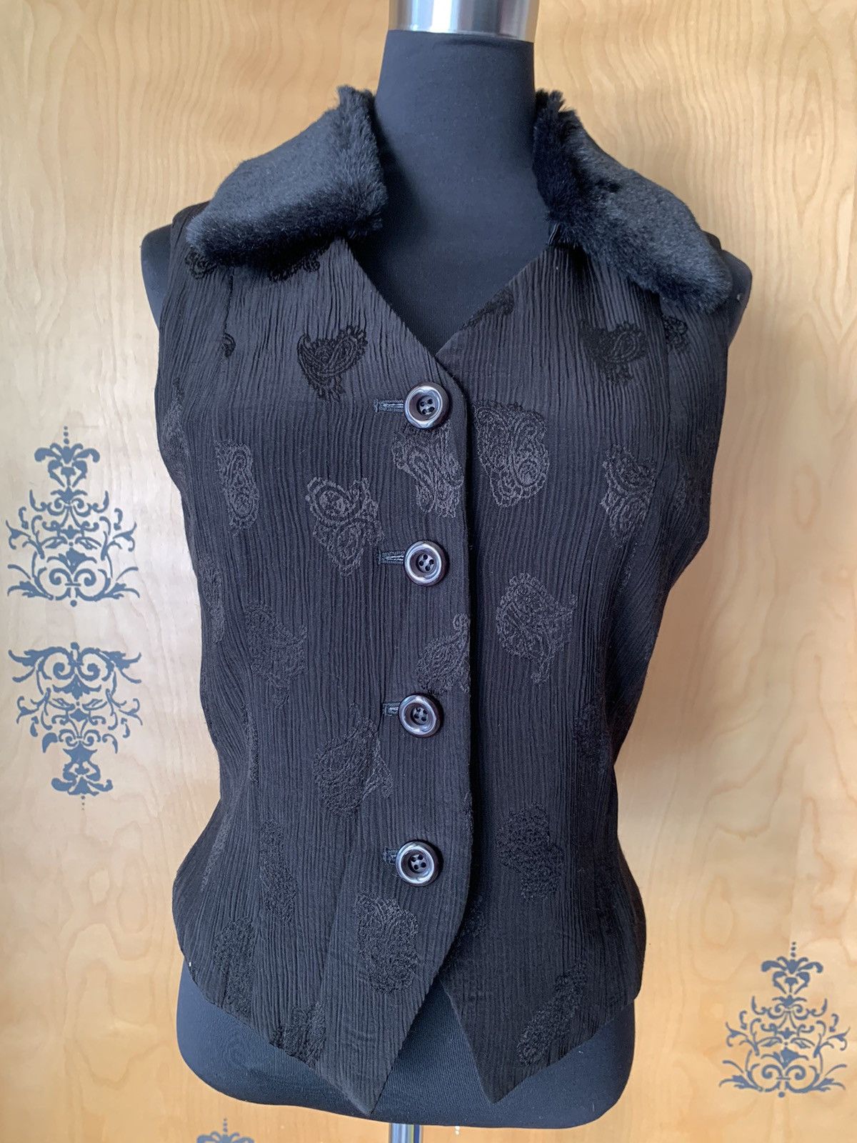 Vintage Vintage 90s Silk Fur Lined Button-Up Vest Size M / US 6-8 / IT 42-44 - 7 Thumbnail