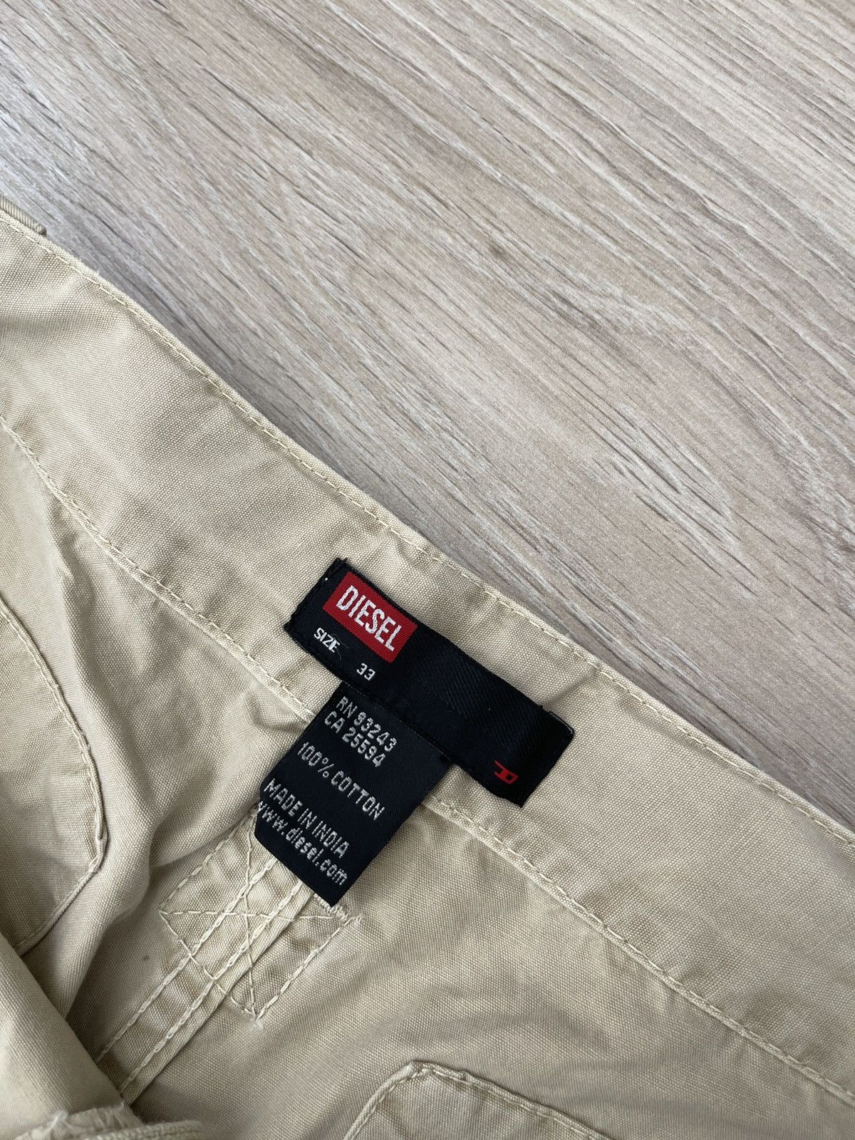 Diesel 🔥Vintage Diesel cargo shorts size 33 beige Size US 33 - 6 Thumbnail