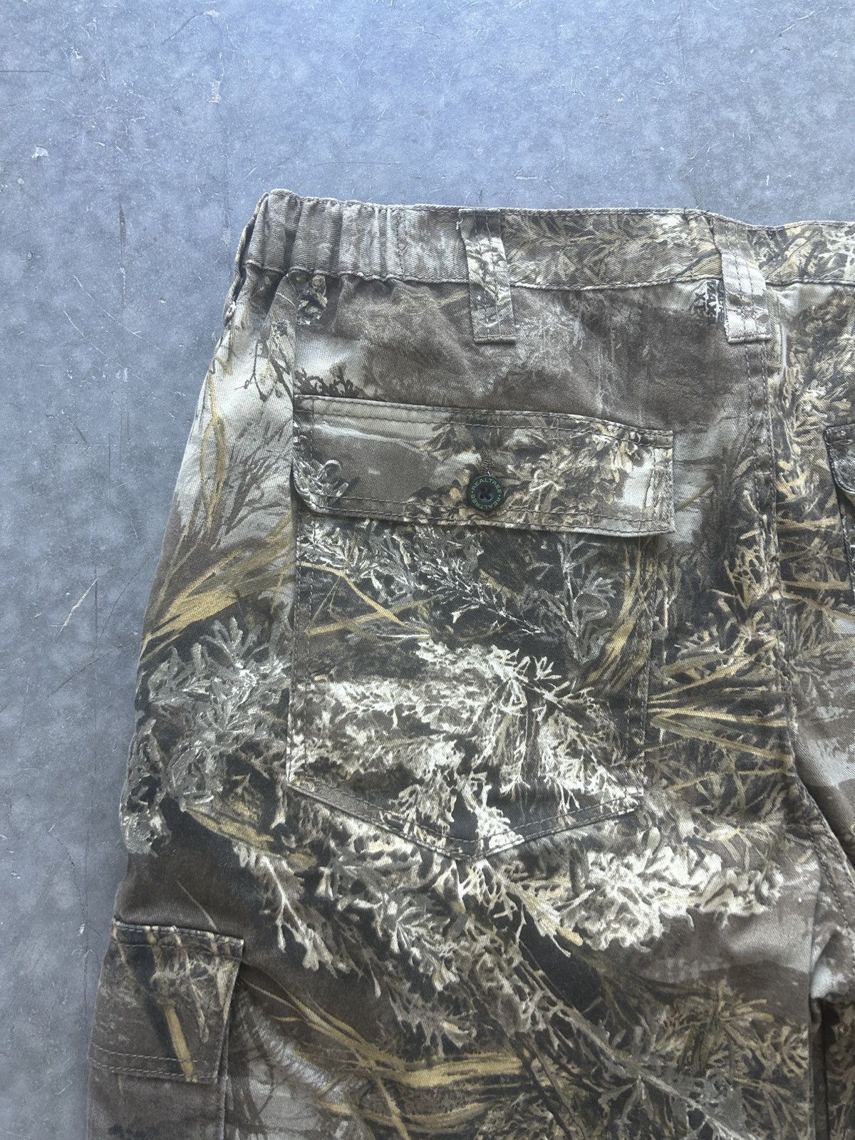 Japanese Brand × Mossy Oaks × Vintage Vintage Y2K Mossy Oak Camo Cargo Pants Baggy Fit Size US 36 / EU 52 - 8 Thumbnail